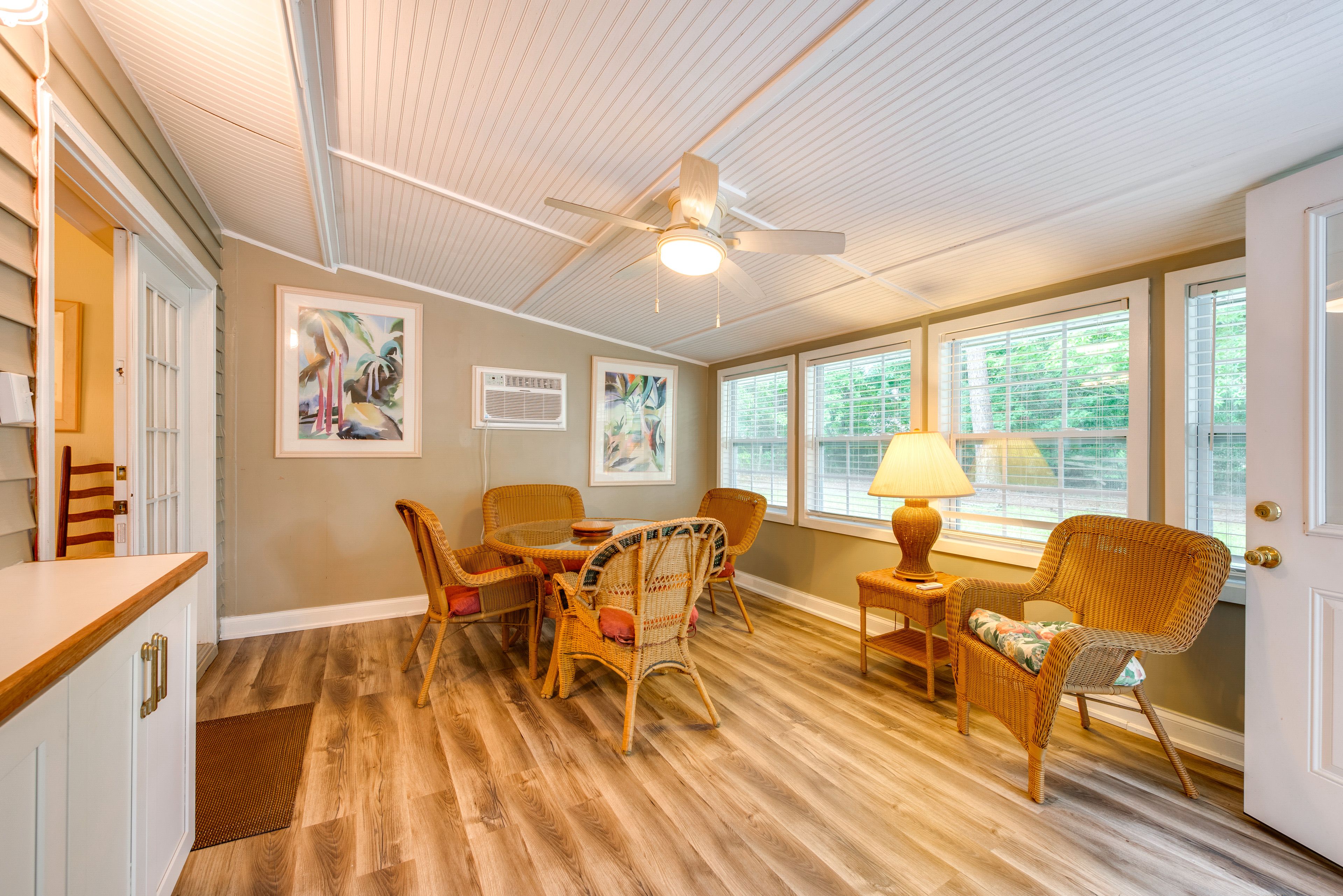 Furnished Sunroom | Laundry