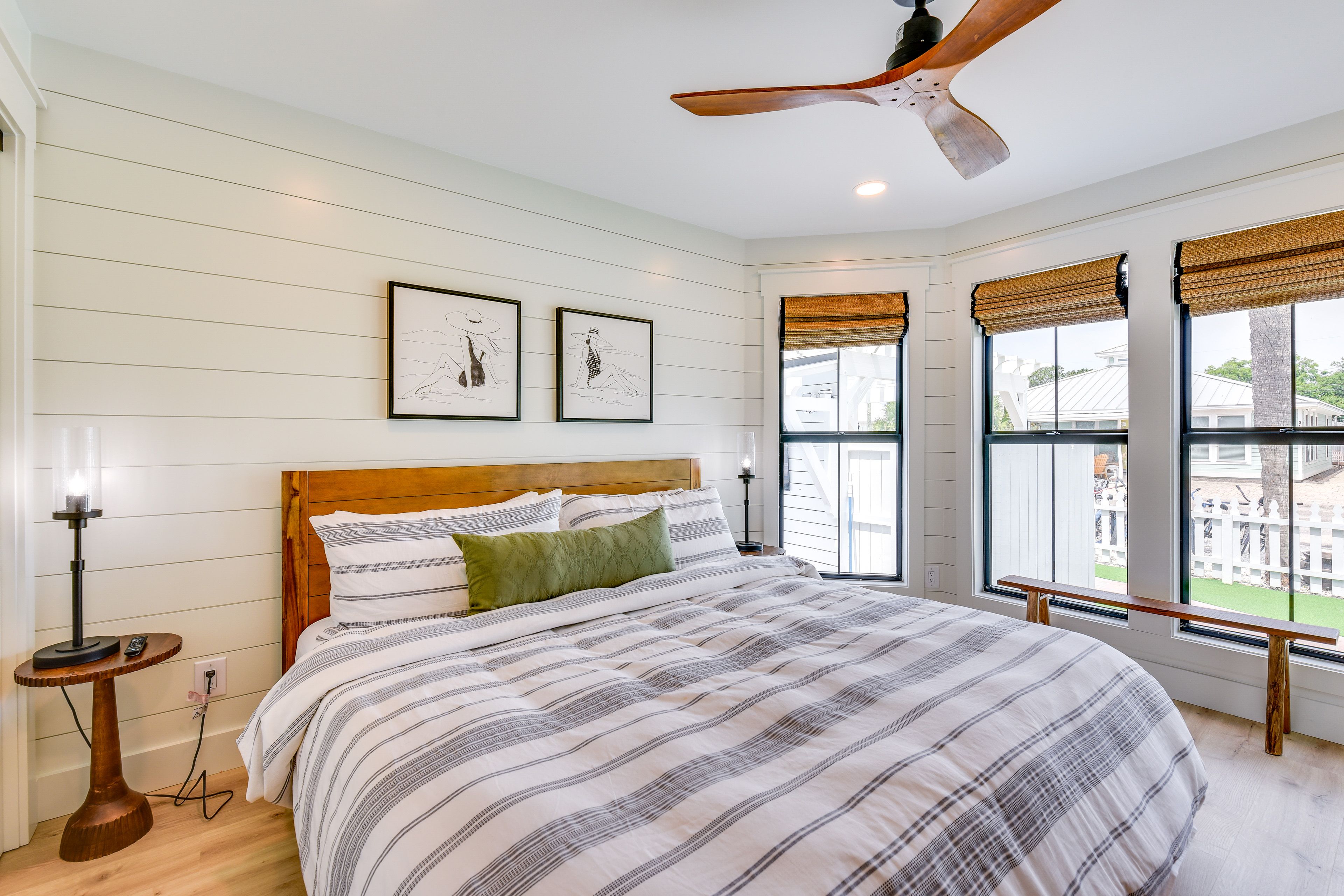 Bedroom 1 | King Bed | 1st Floor