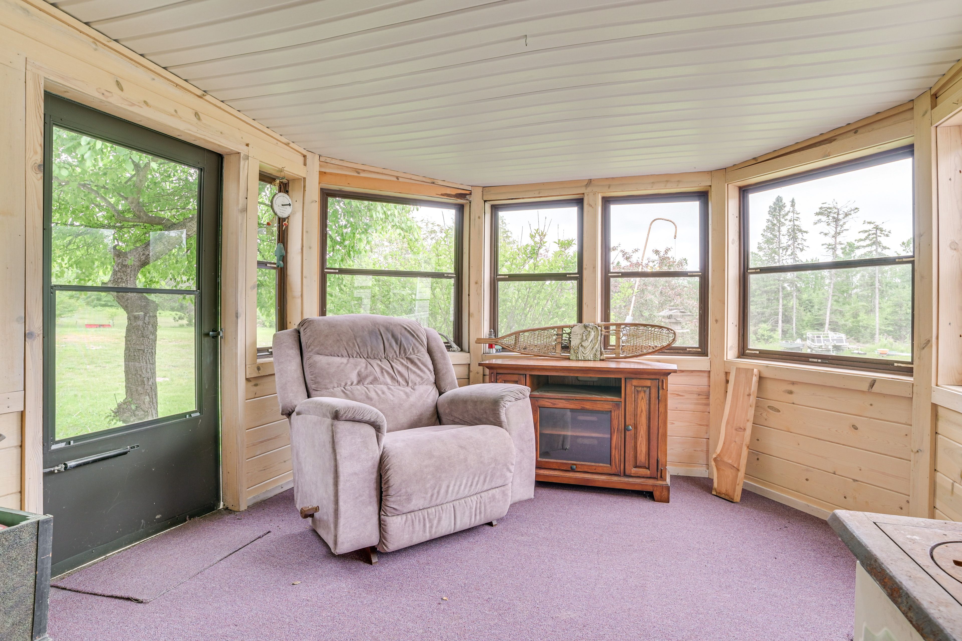 Screened-In Porch