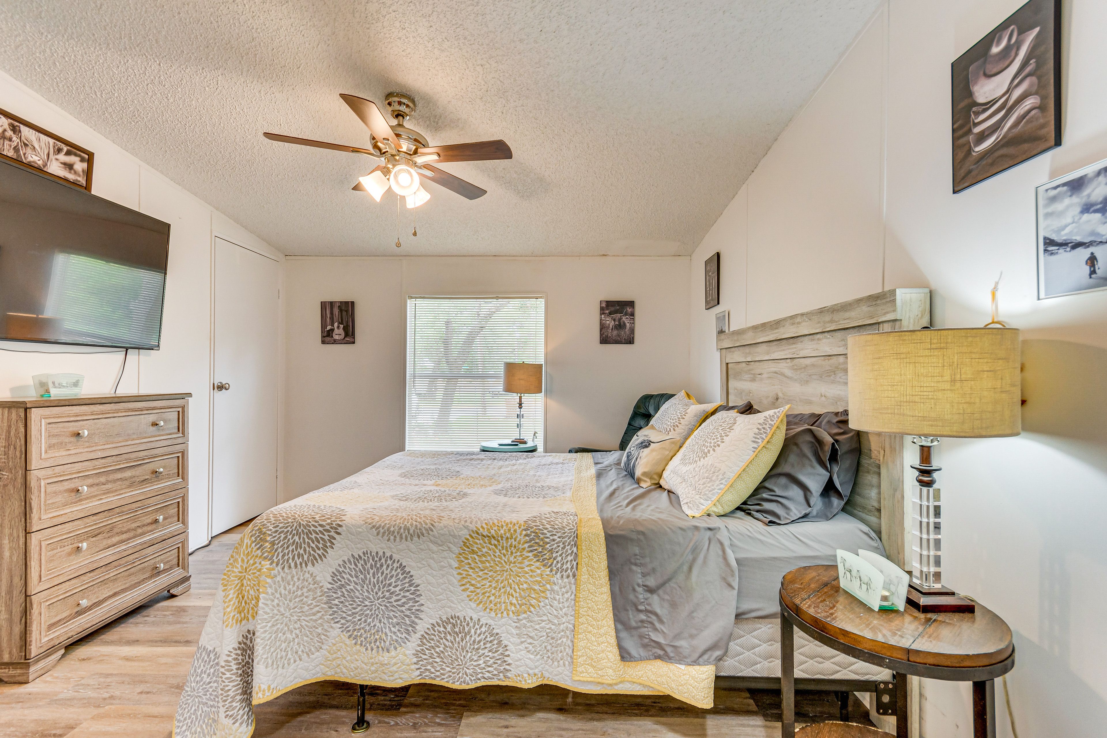Bedroom 2 | Queen Bed | Linens Provided