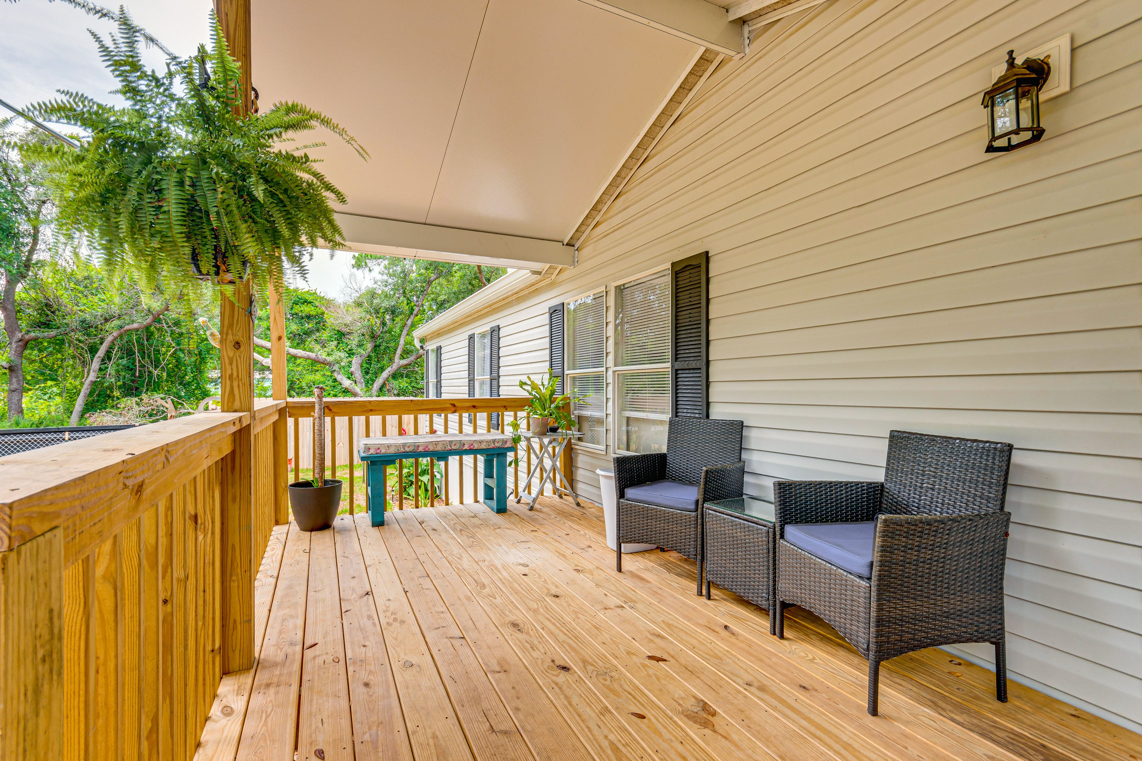Private Deck | Single-Story Home