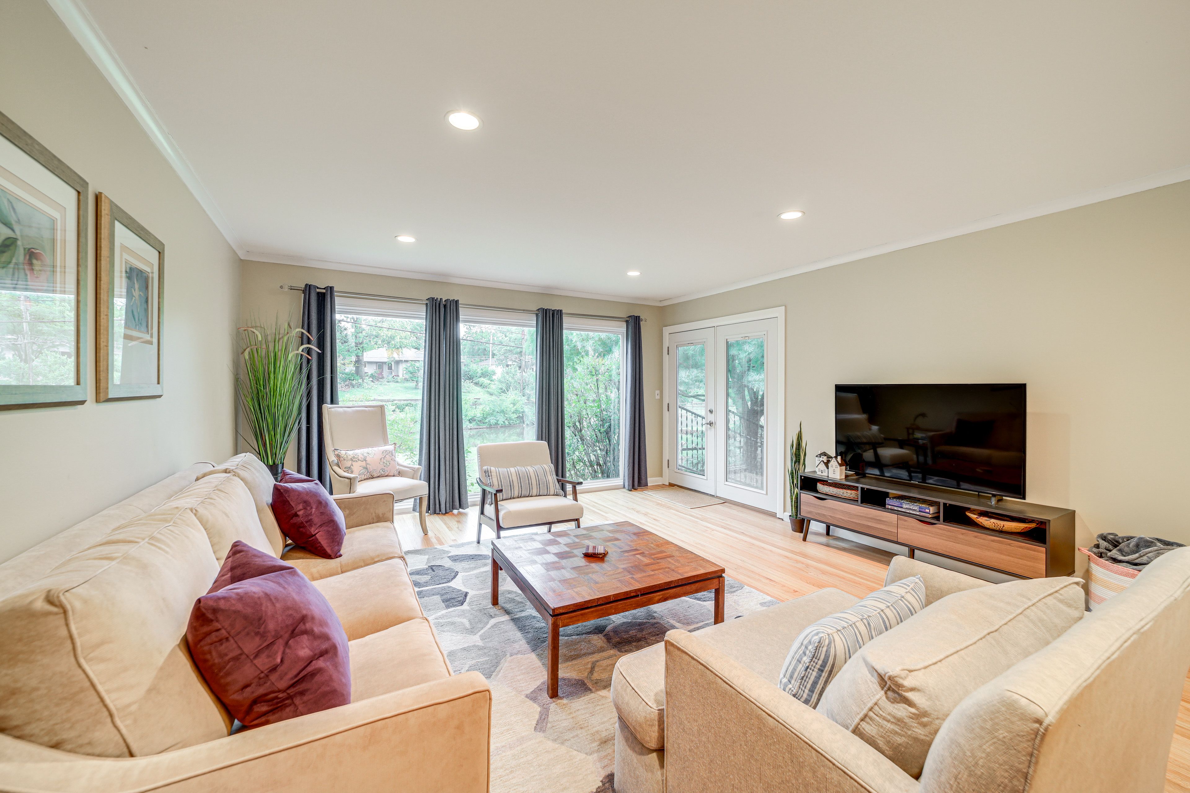Tulsa Vacation Rental | 3BR | 2BA | 2,000 Sq Ft | Step-Free Access