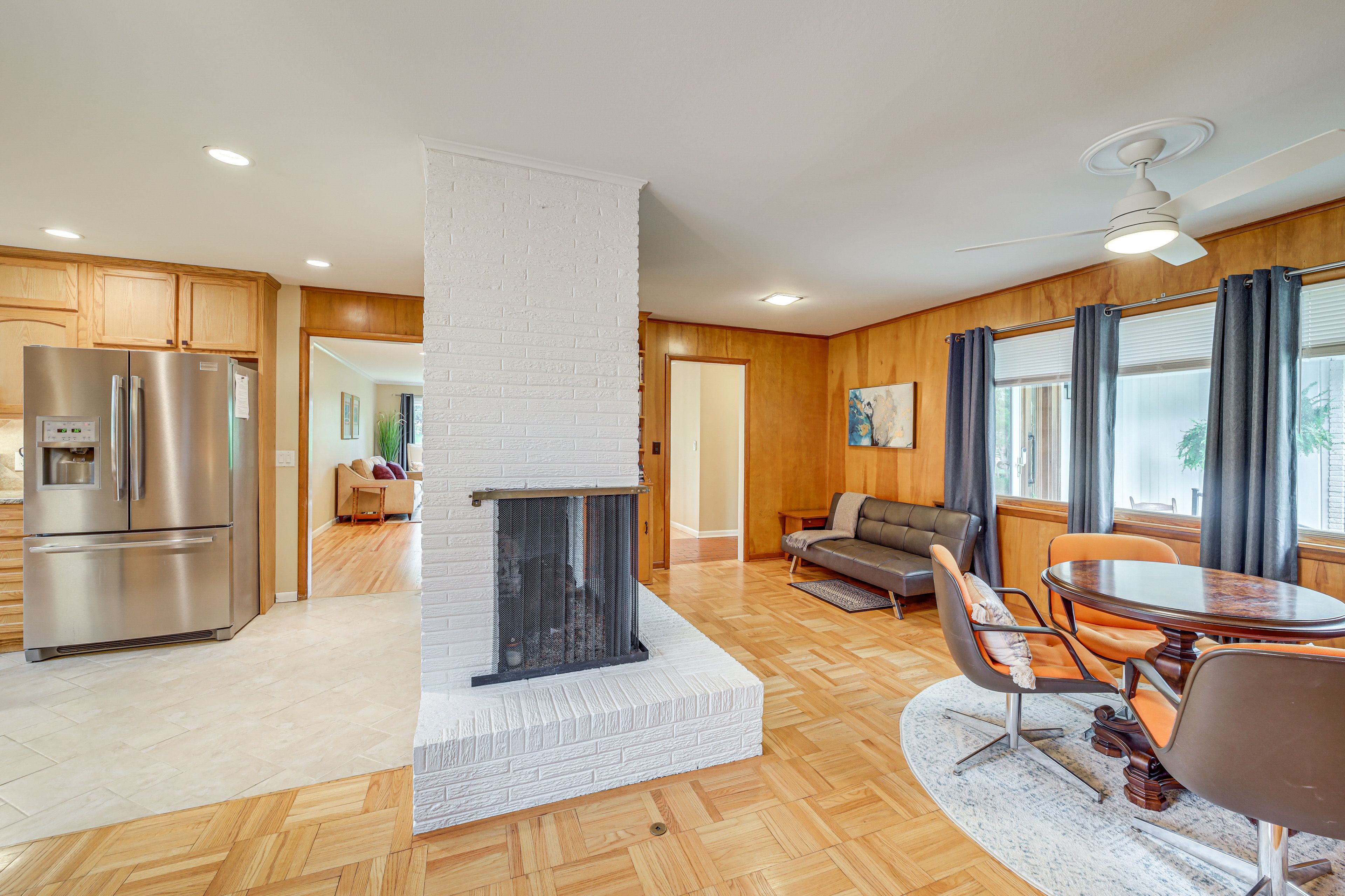Bonus Room | Game Table | Wood-Burning Fireplace | Board Games | Books