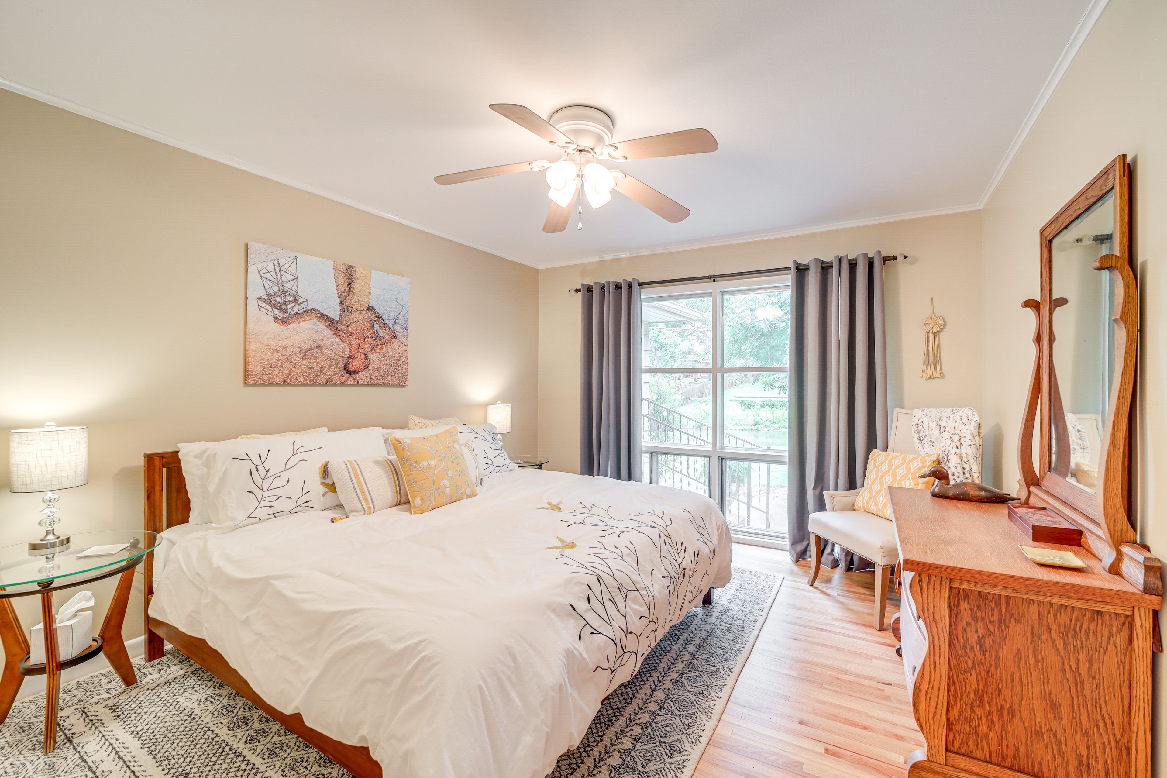 Bedroom 2 | King Bed