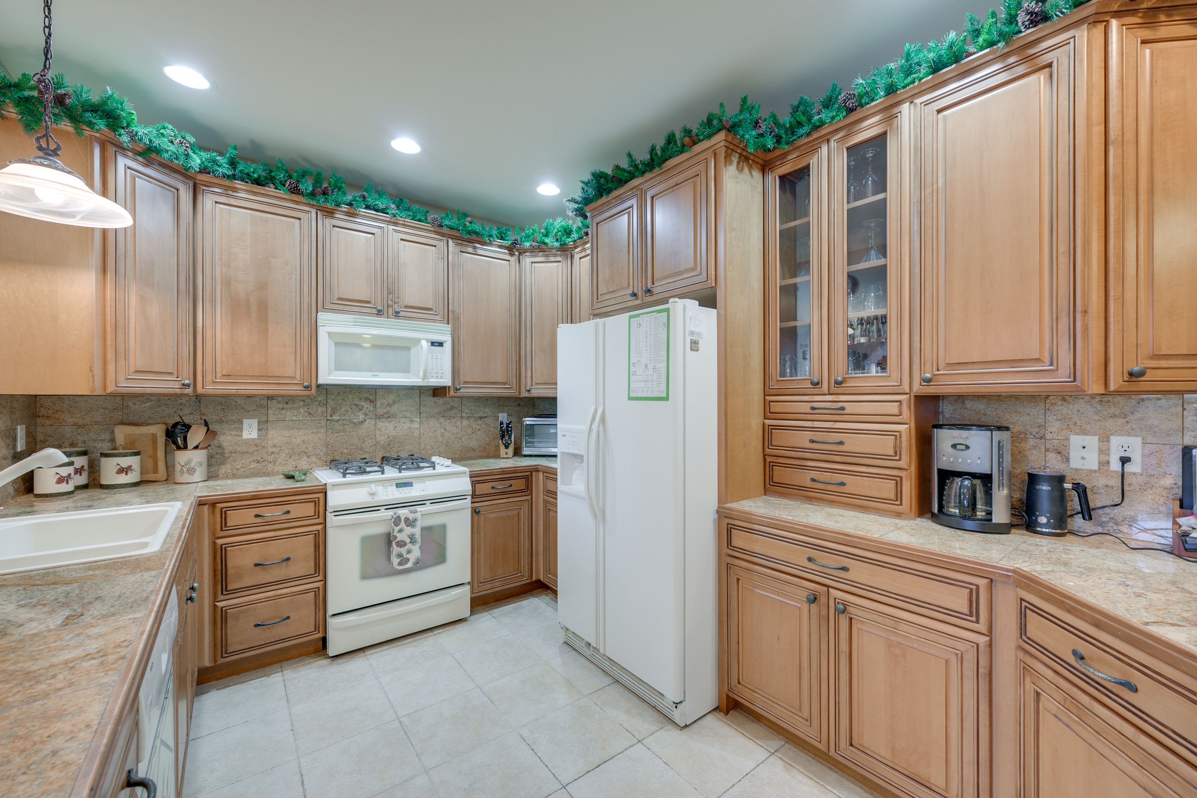 Kitchen | Drip Coffee Maker | Dishwasher