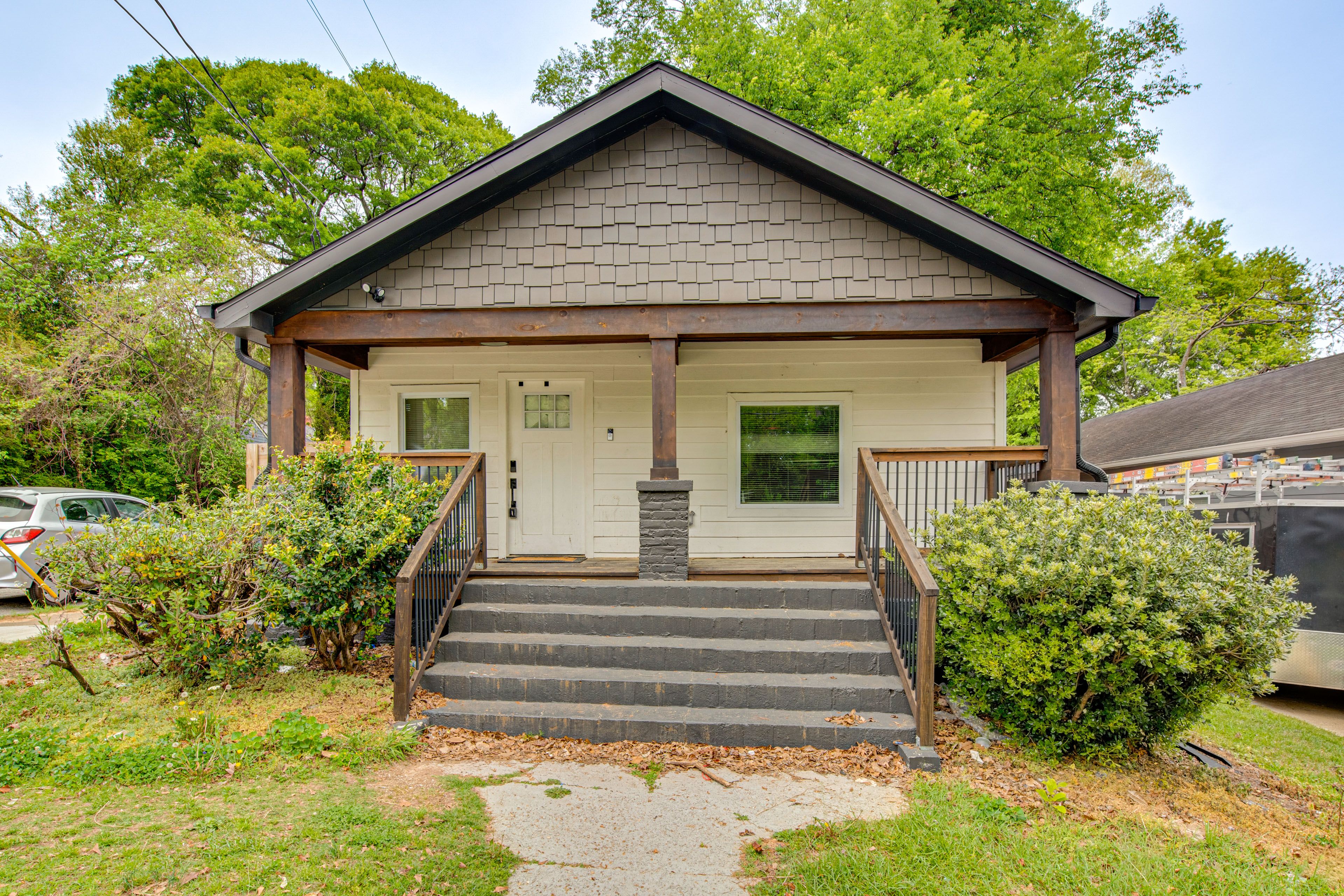Property Exterior | Single-Story Home