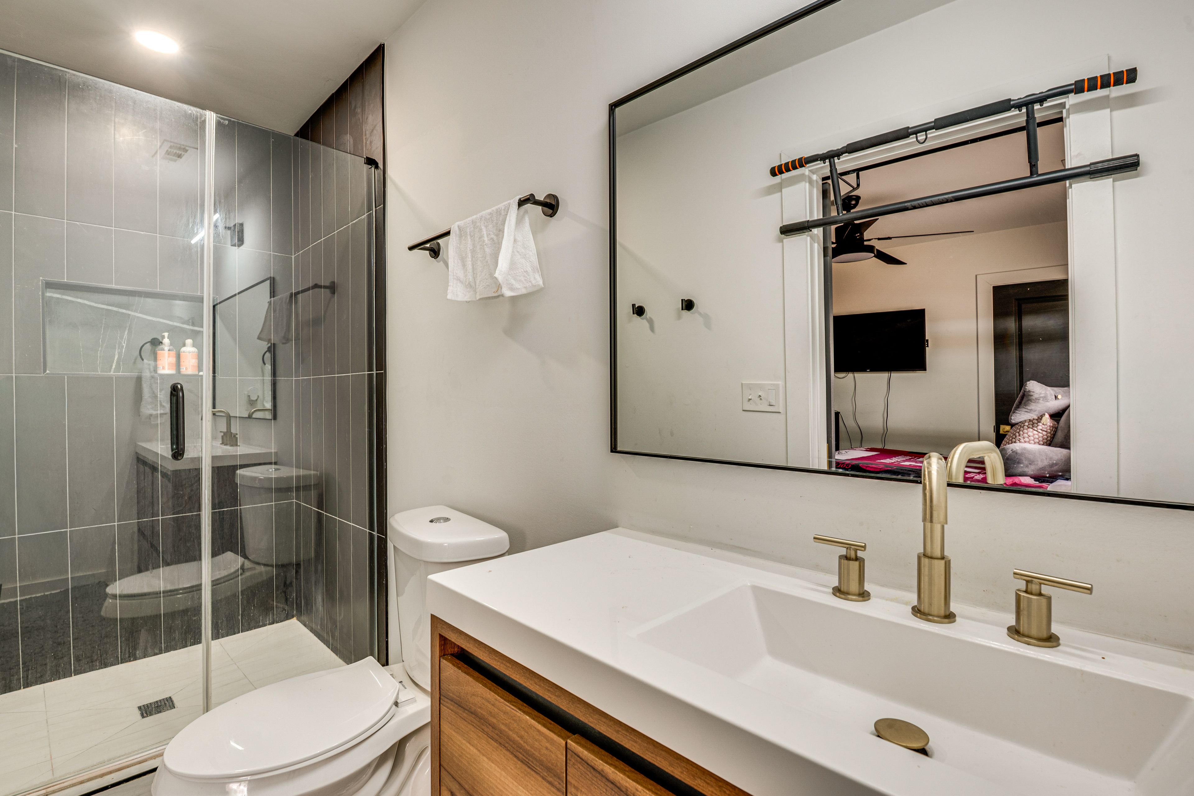 En-Suite Bathroom