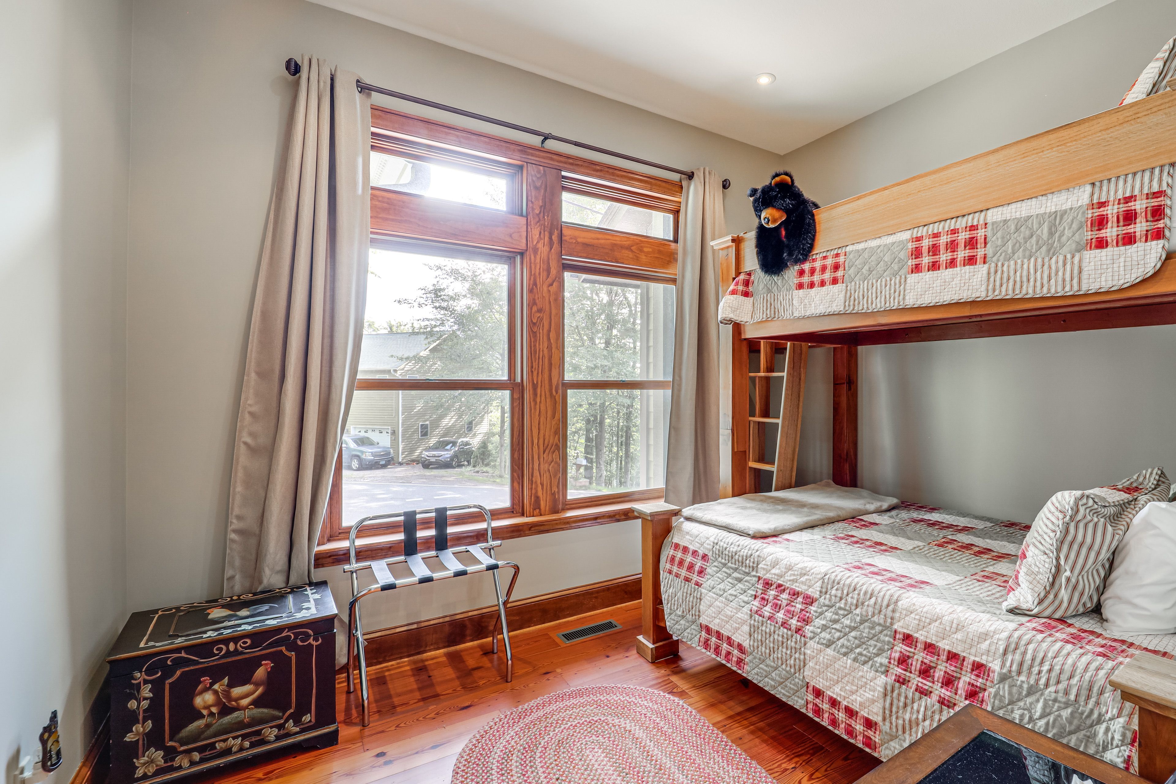 Bedroom 4 | 1st Floor | Bunk Bed (Twin/Full)
