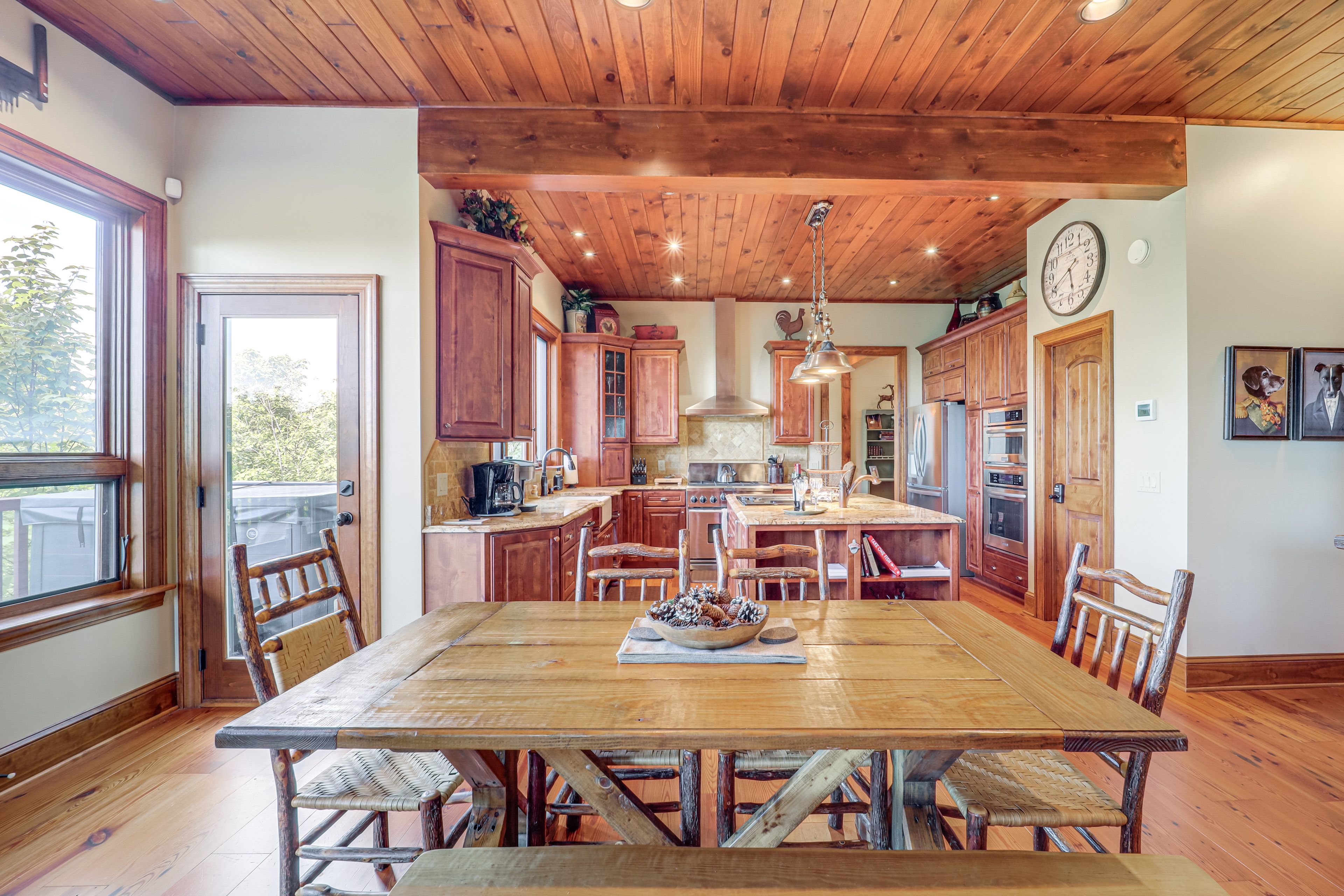 Dining Area | 1st Floor