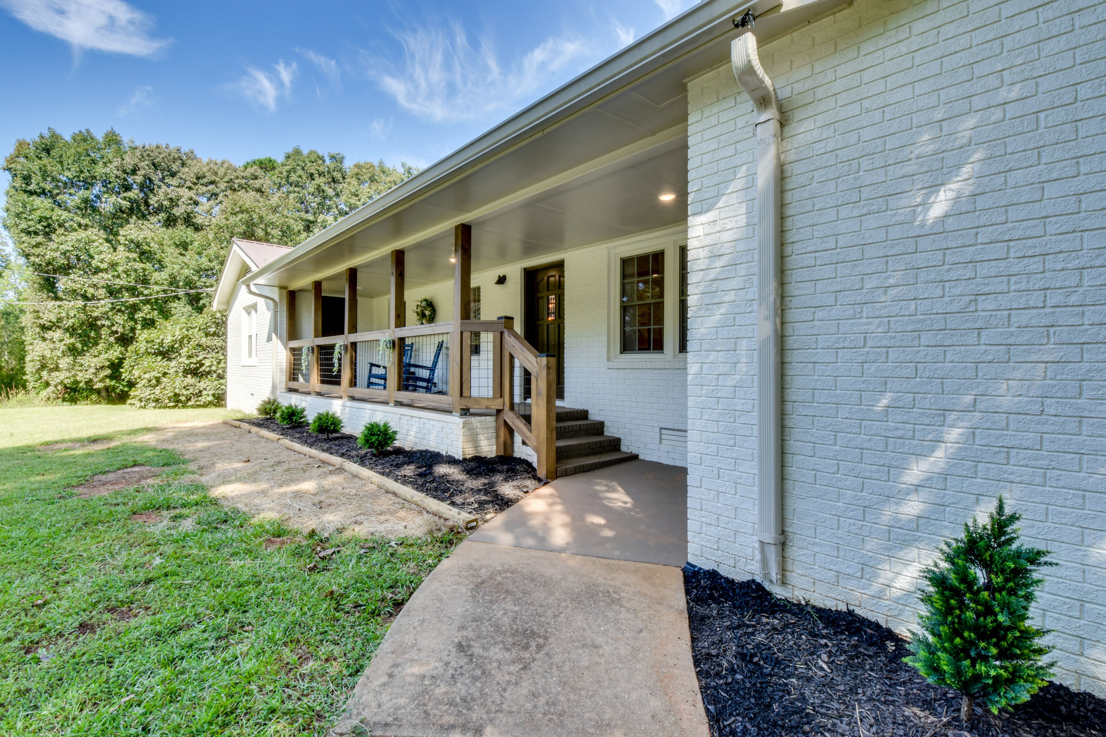Parking | Driveway (3 Vehicles)