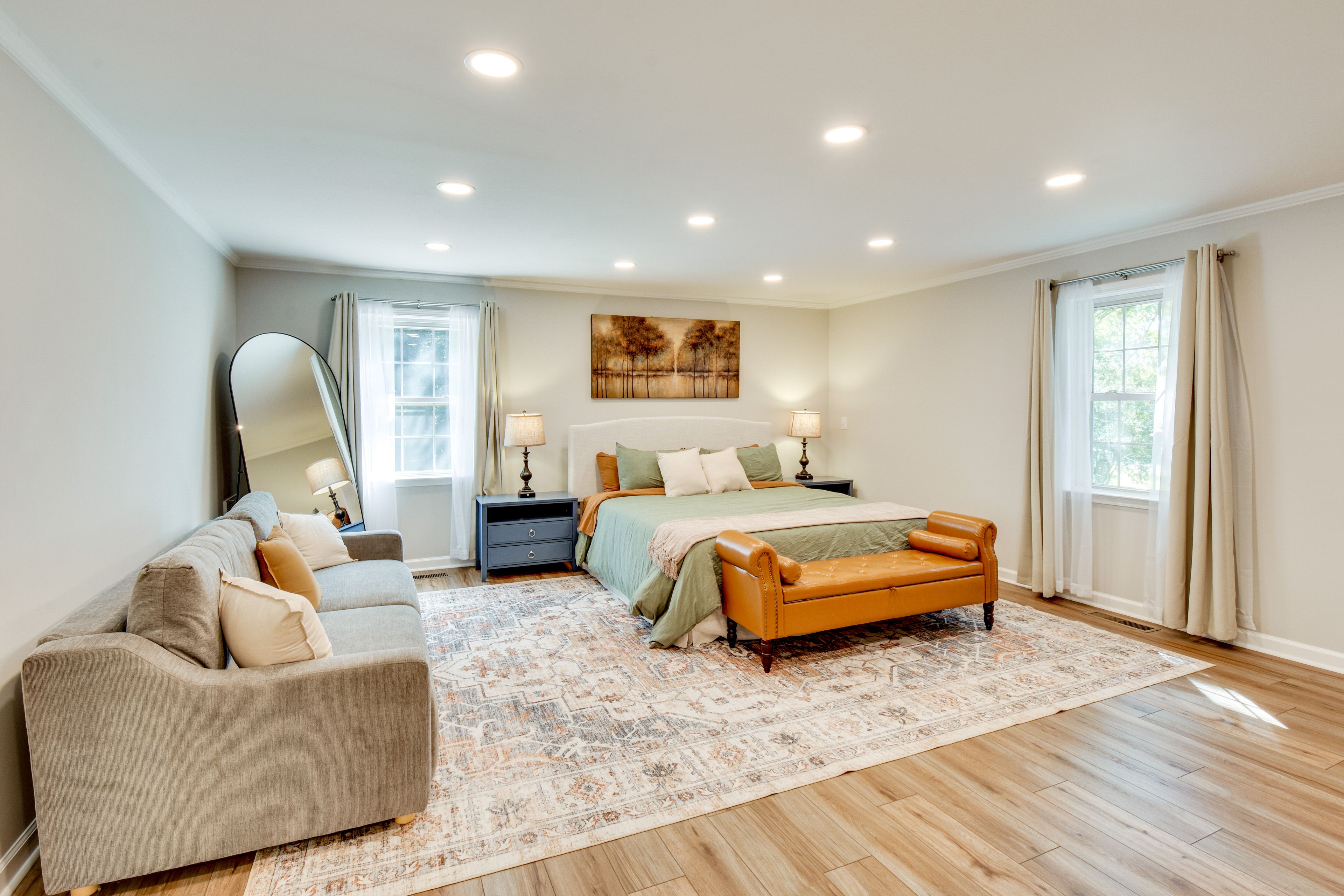 Bedroom 1 | King Bed | Linens