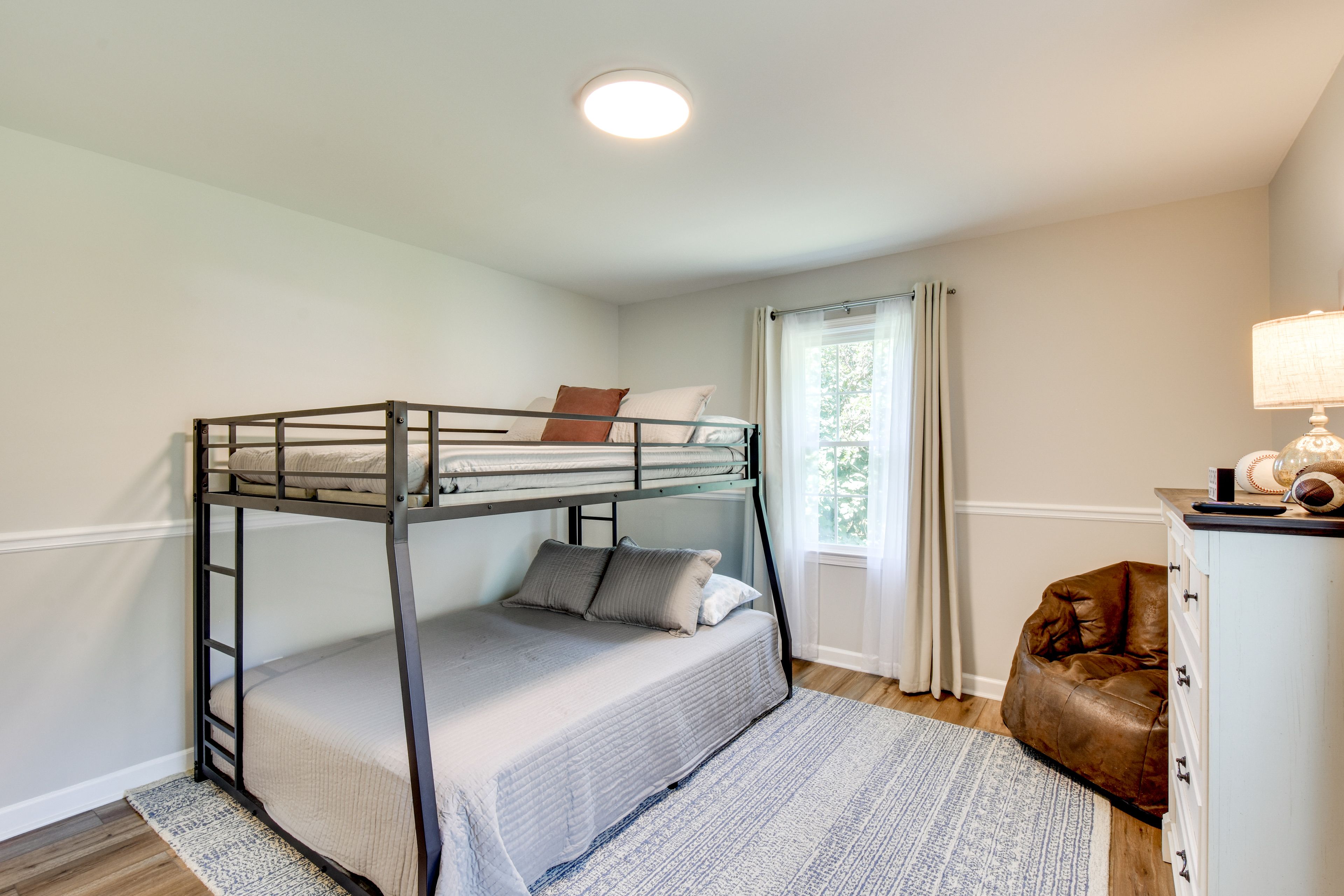 Bedroom 3 | Full/Queen Bunk Bed