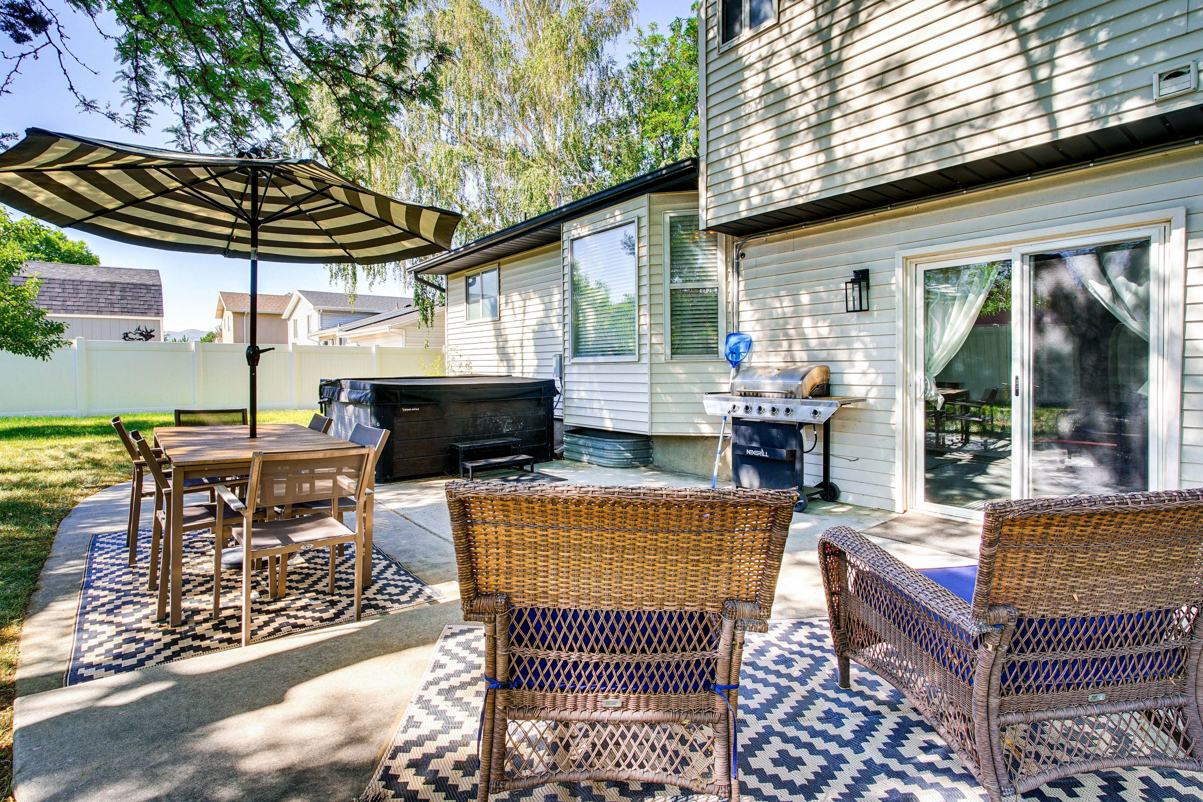 Sandy Vacation Rental | 4BR | 3.5BA | Stairs Required | 2,200 Sq Ft