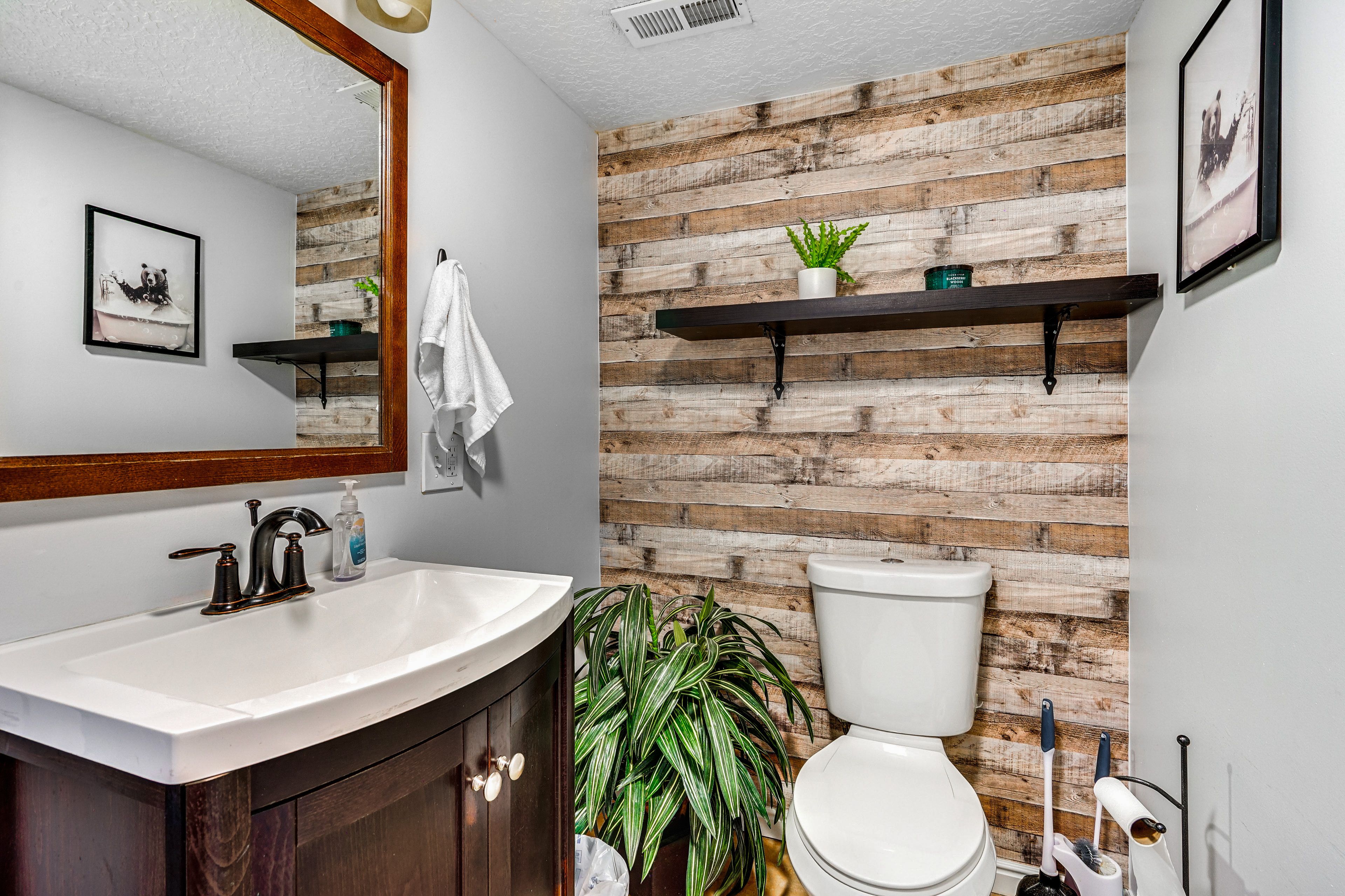 Half Bathroom | 1st Floor