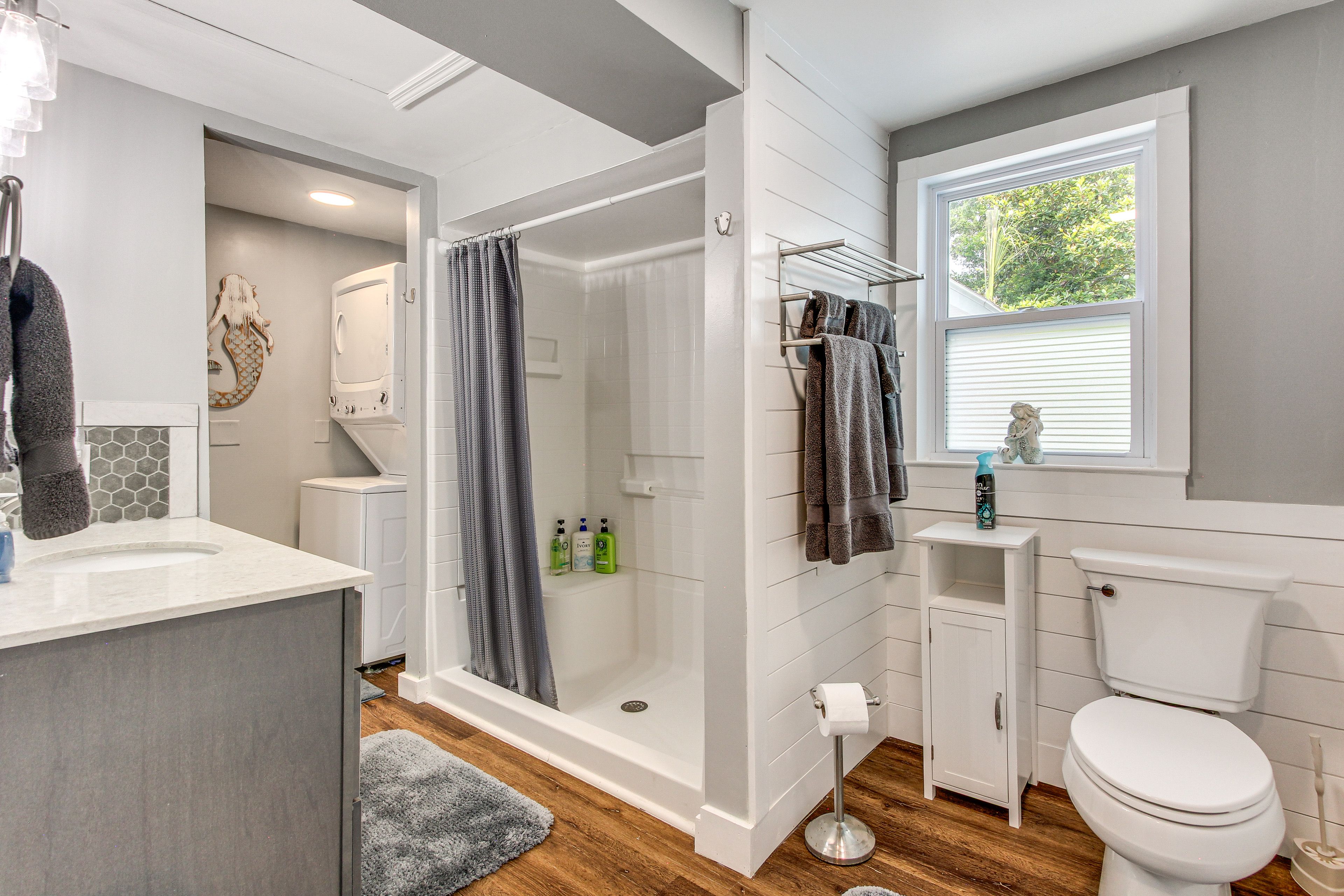 Bathroom | Washer/Dryer