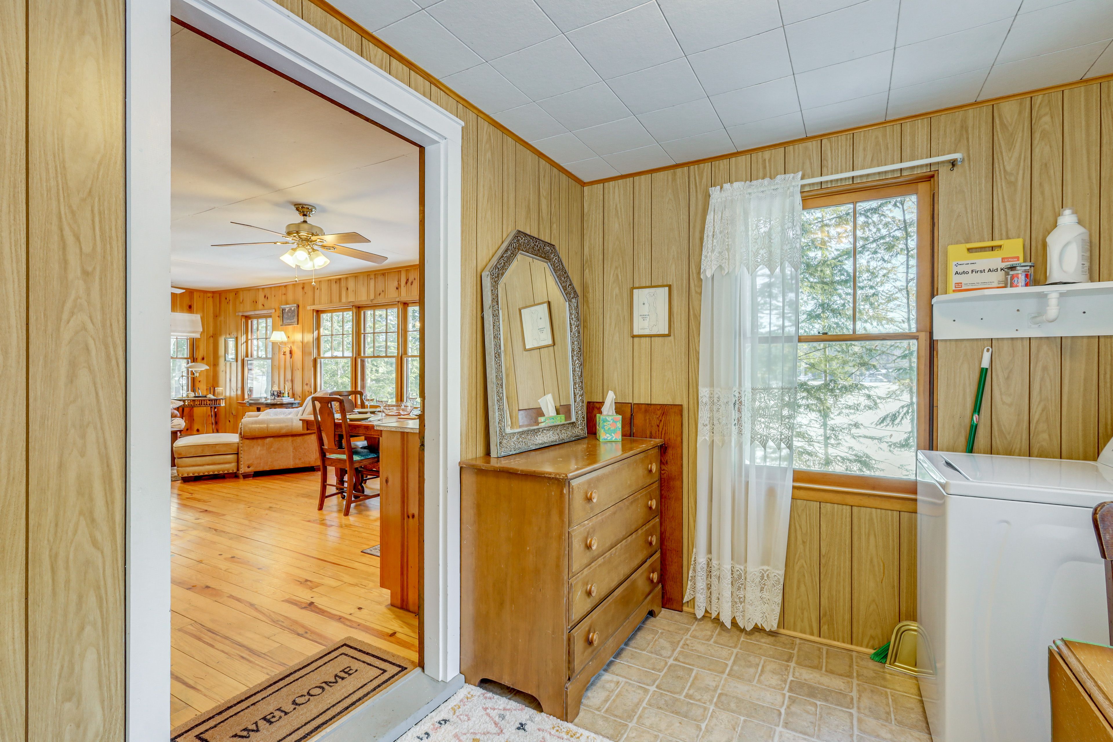 Enclosed Porch & Laundry Area