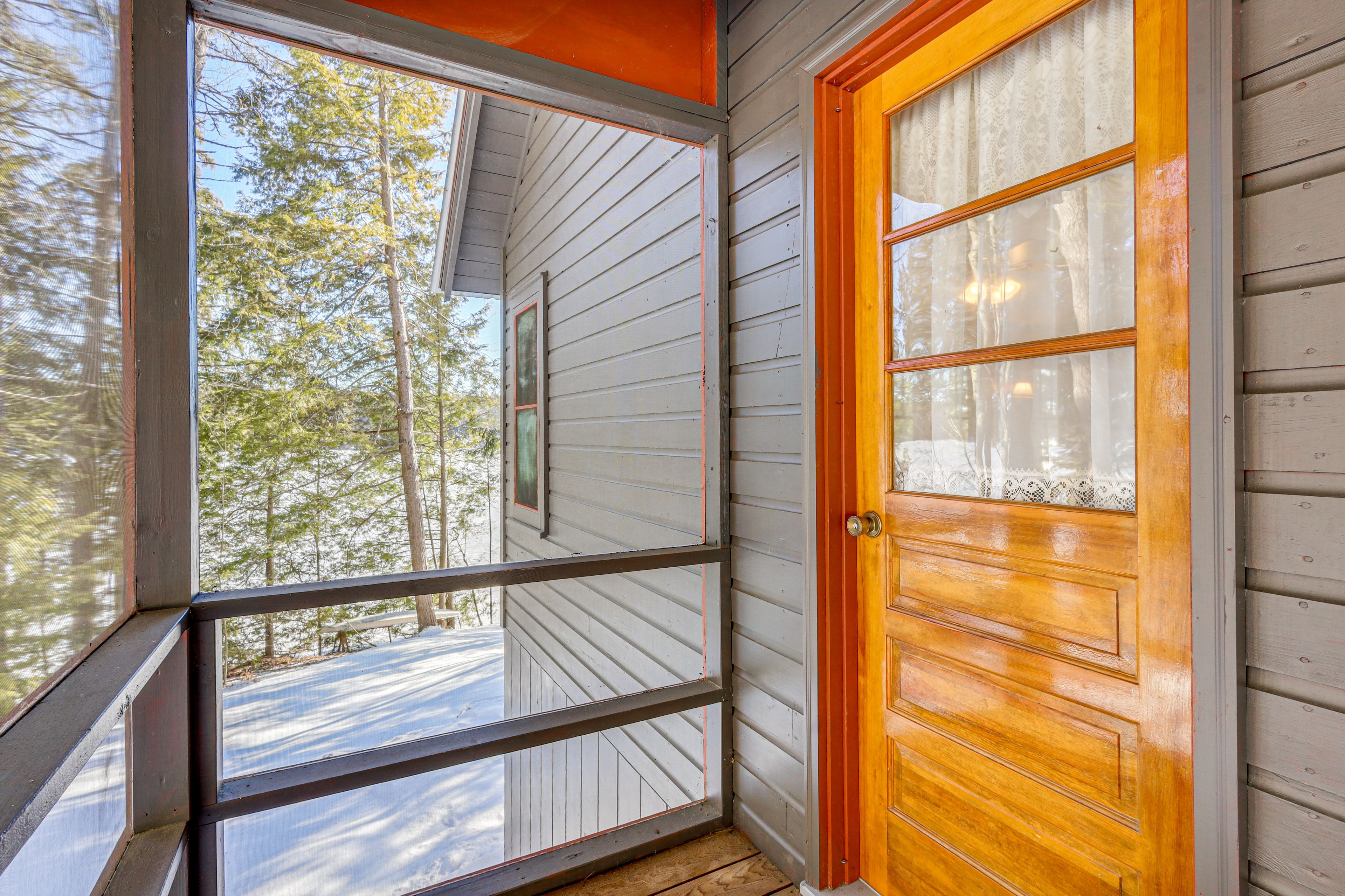 Screened Porch | Cottage Entry
