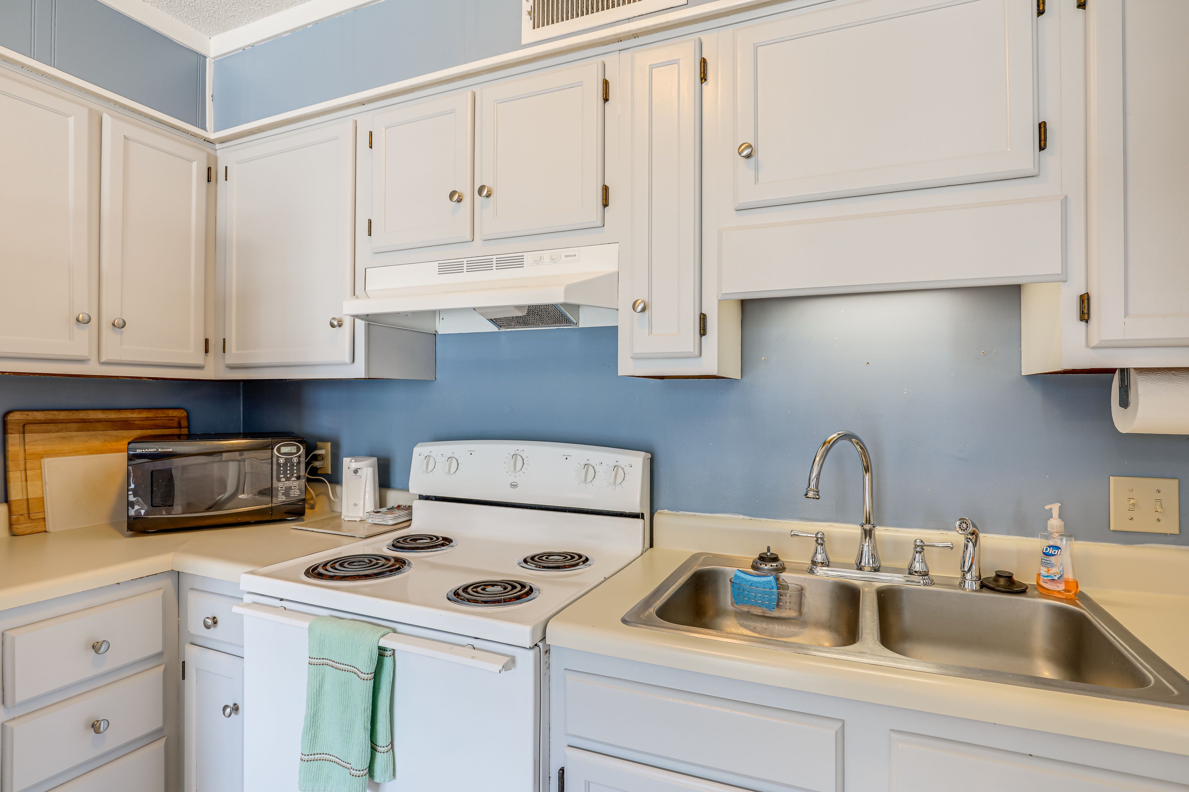 Kitchen | Cooking Basics | Blender | Crockpot | Toaster | Microwave