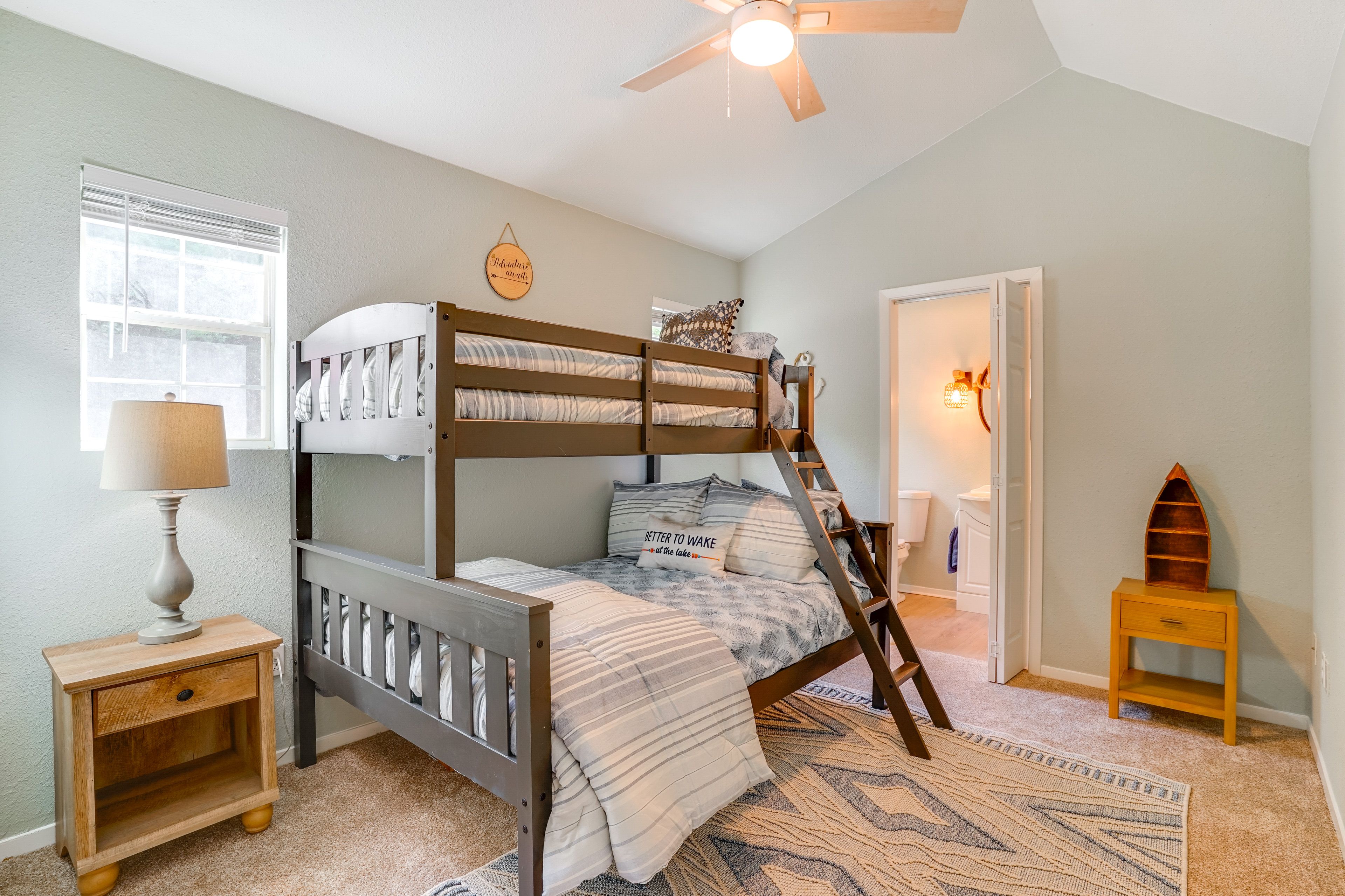 Bedroom 2 | Bunk Bed (Twin/Full)