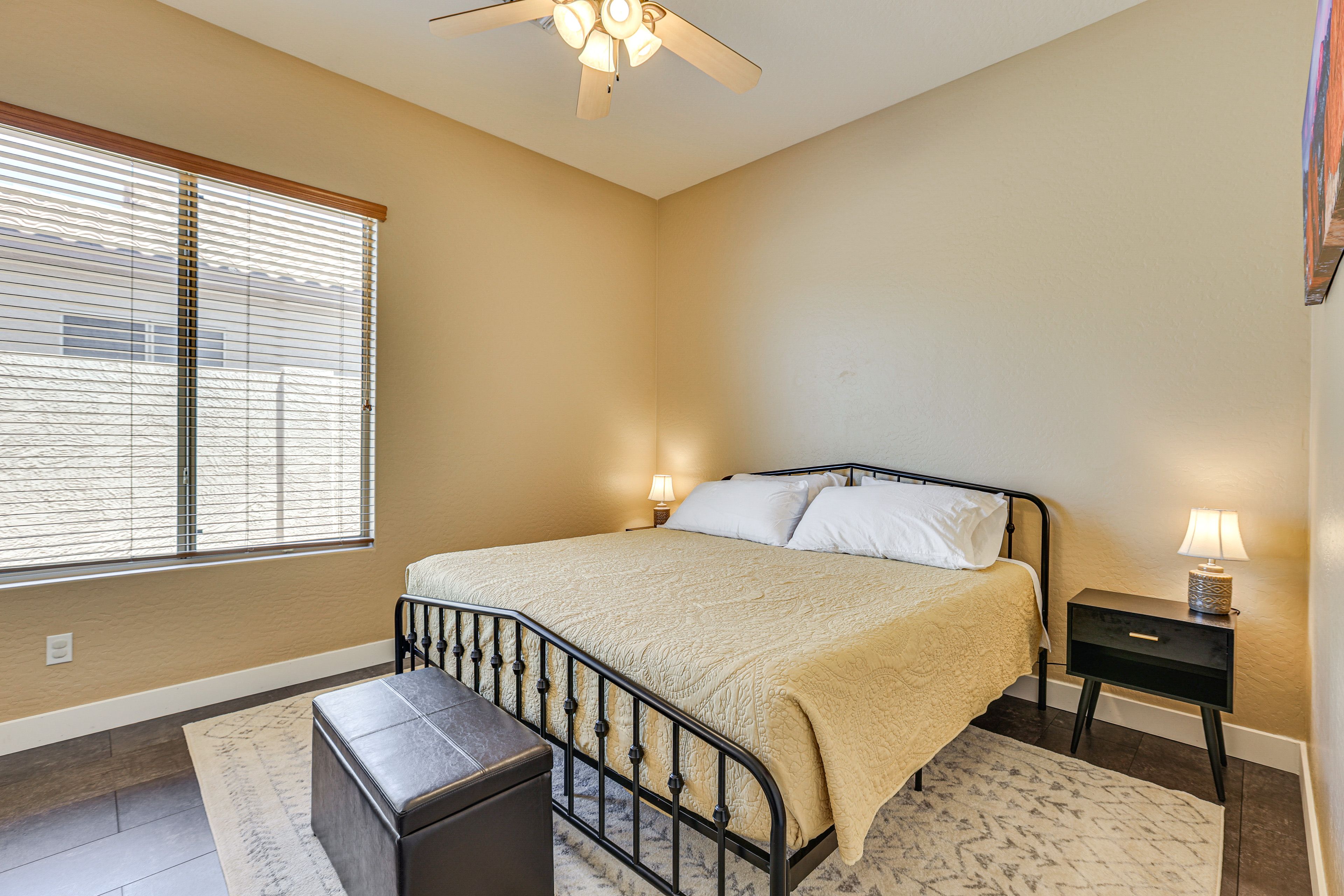 Bedroom 2 | King Bed