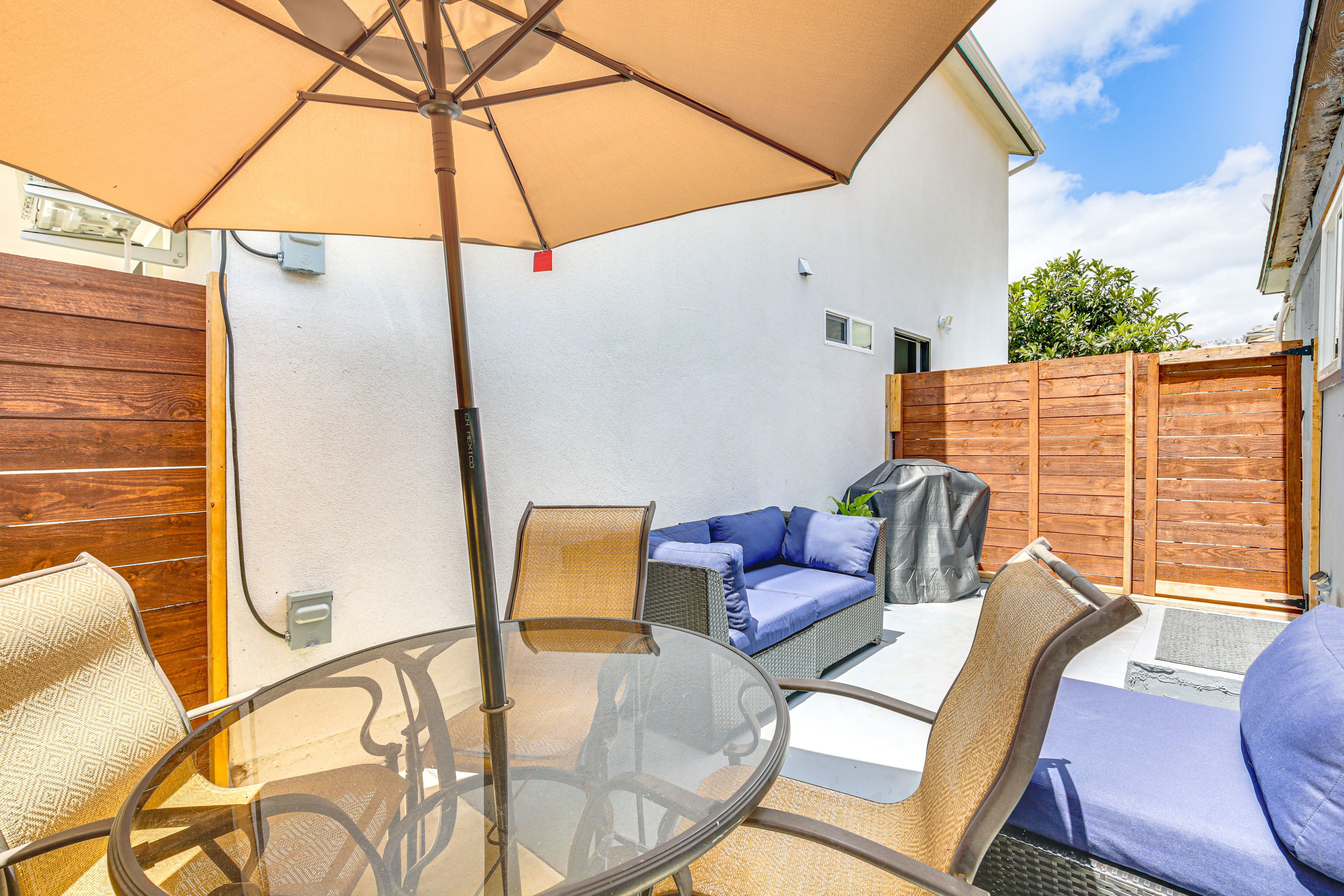 Private Patio | BBQ Grill