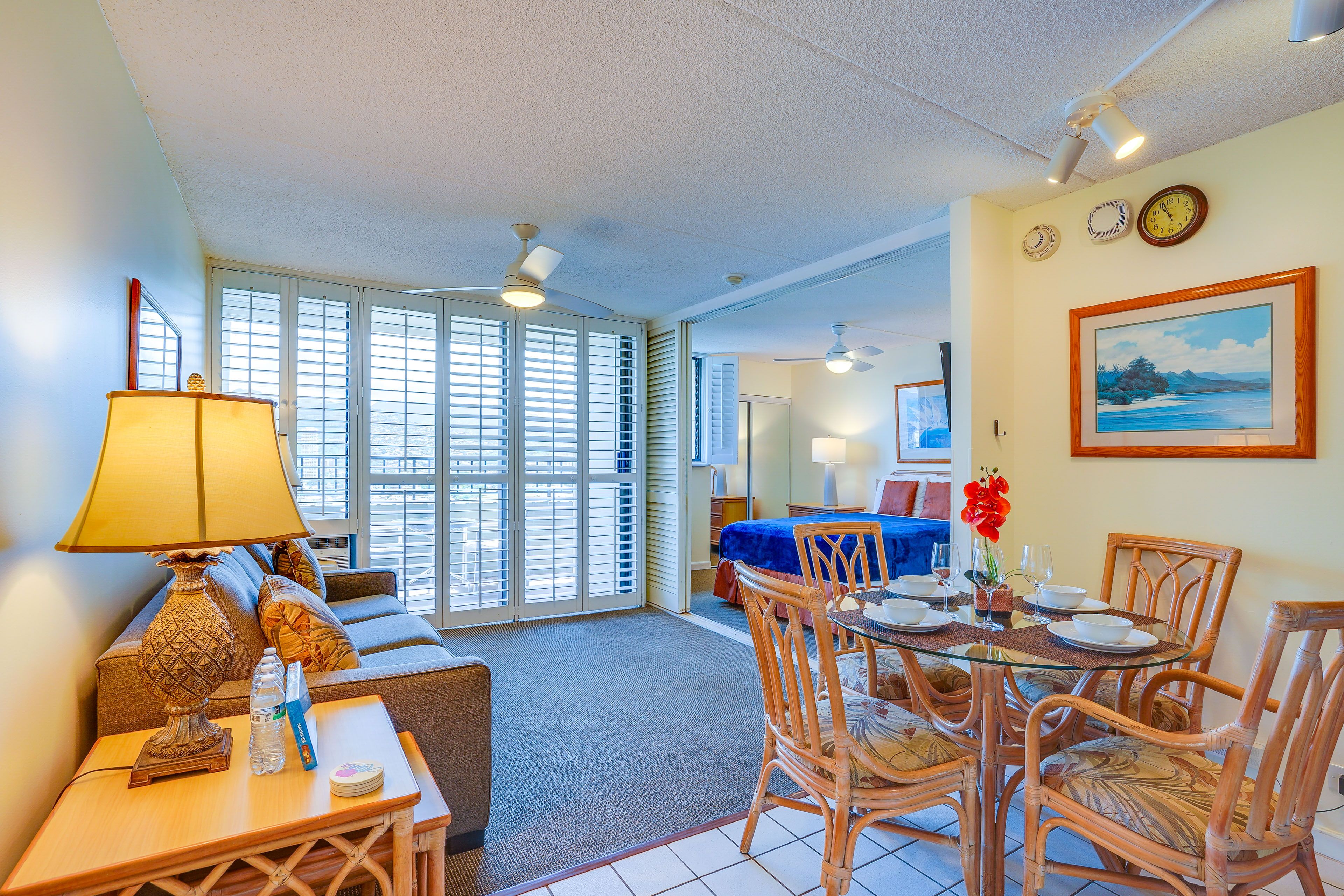 Dining Area | Dishware & Flatware