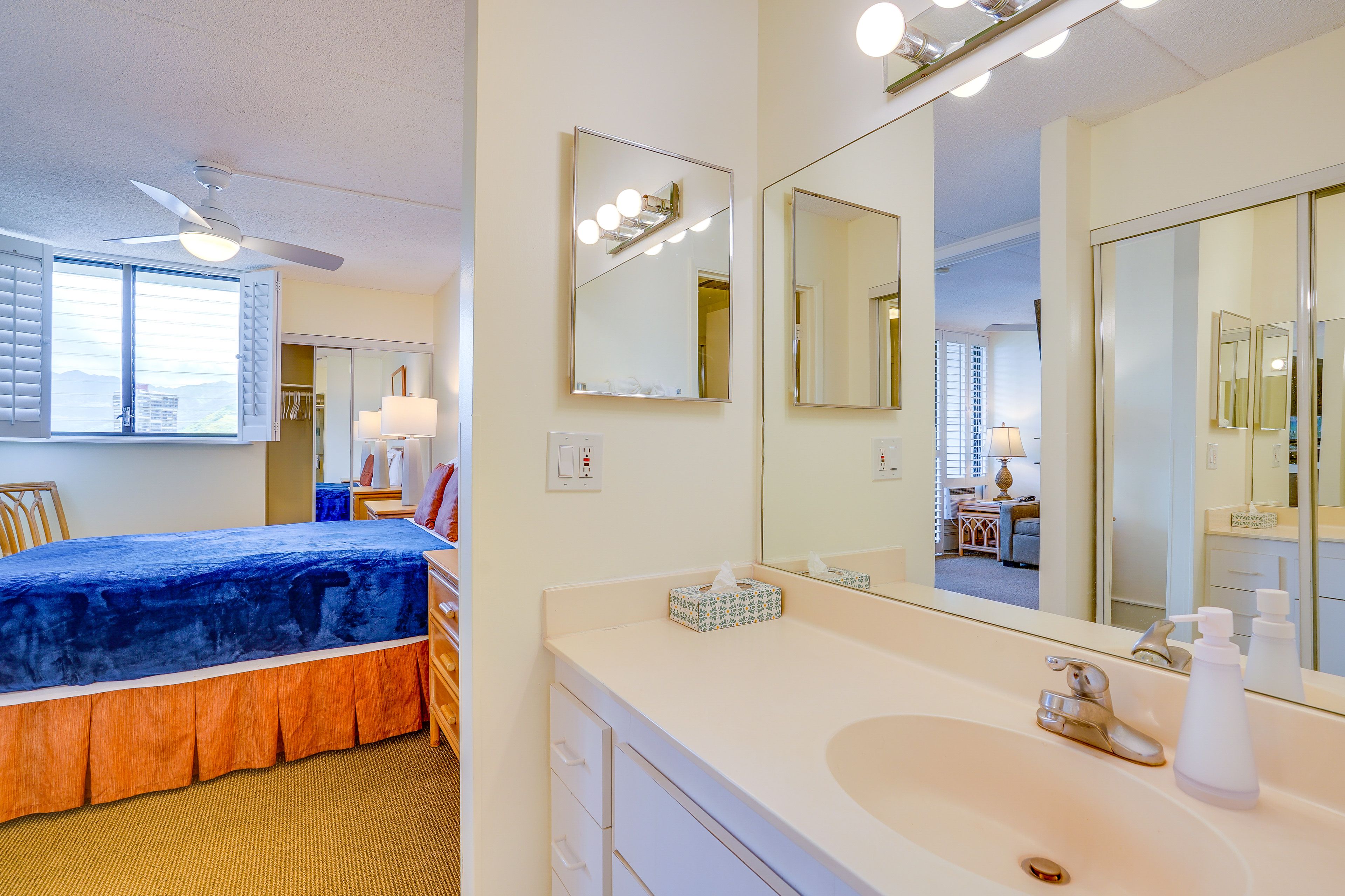 Full Bath | Towels | Hair Dryer