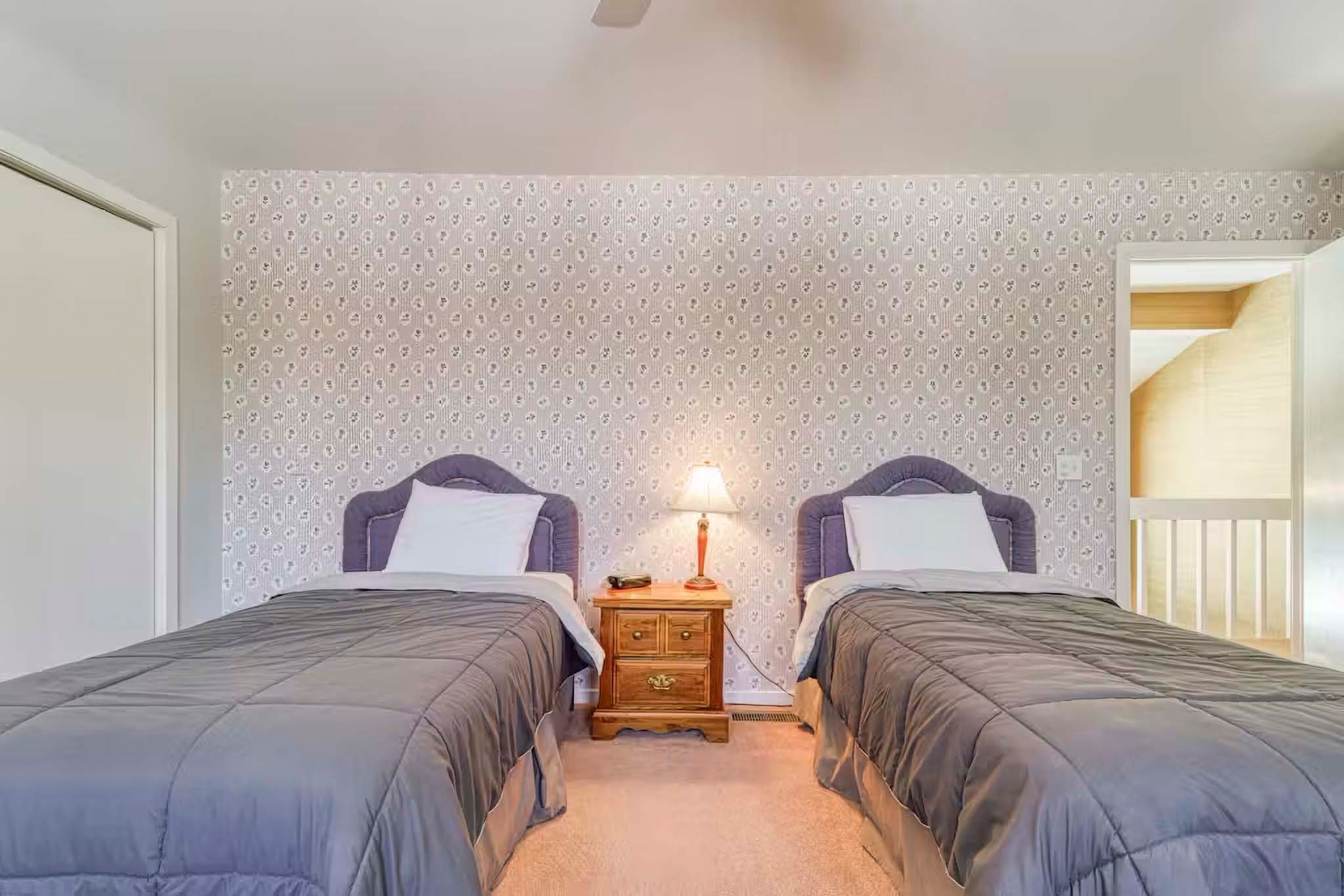 Bedroom 3 | 2 Twin Beds | 2nd Floor