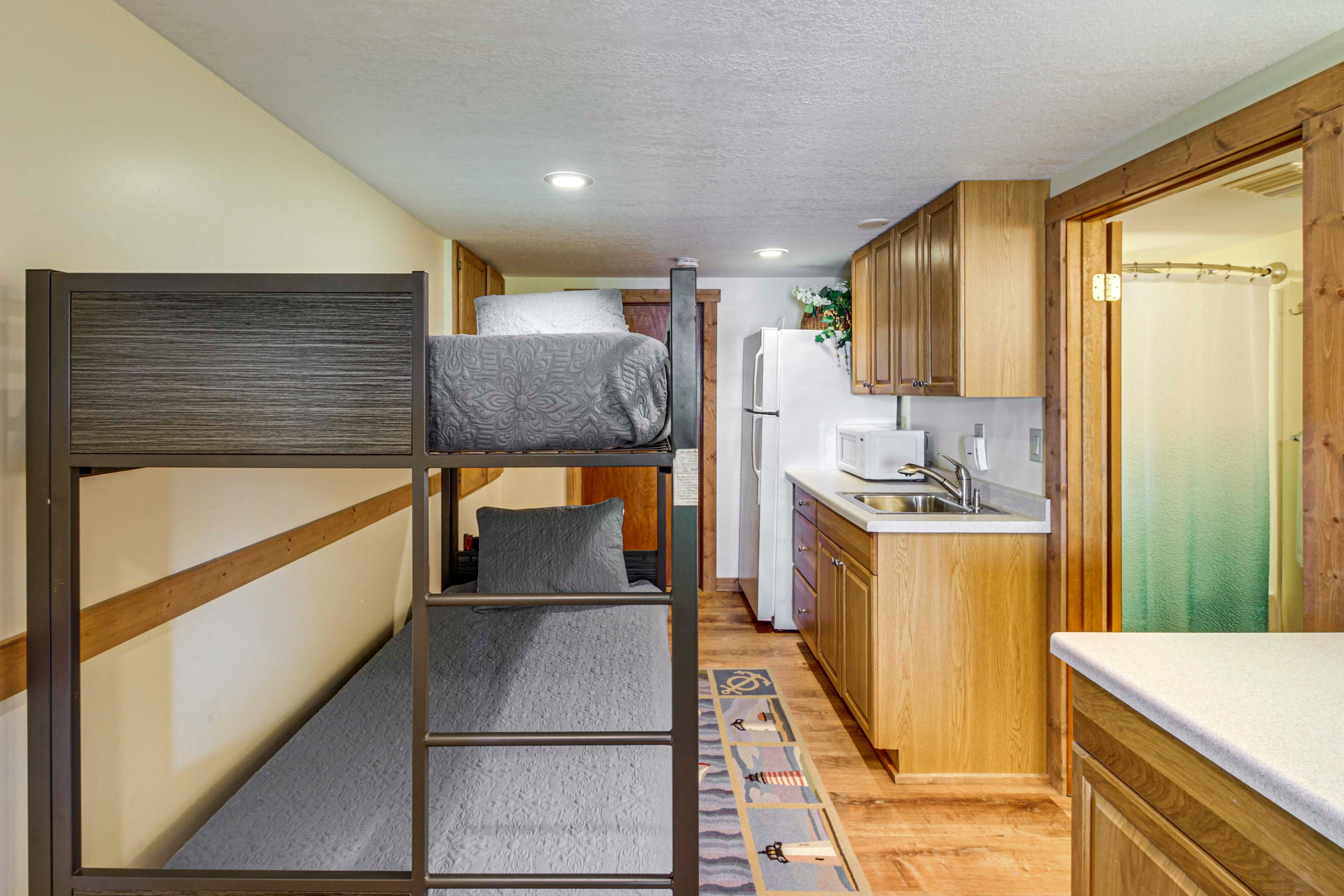 Bedroom 4 | Twin Bunk Bed | Lower Floor