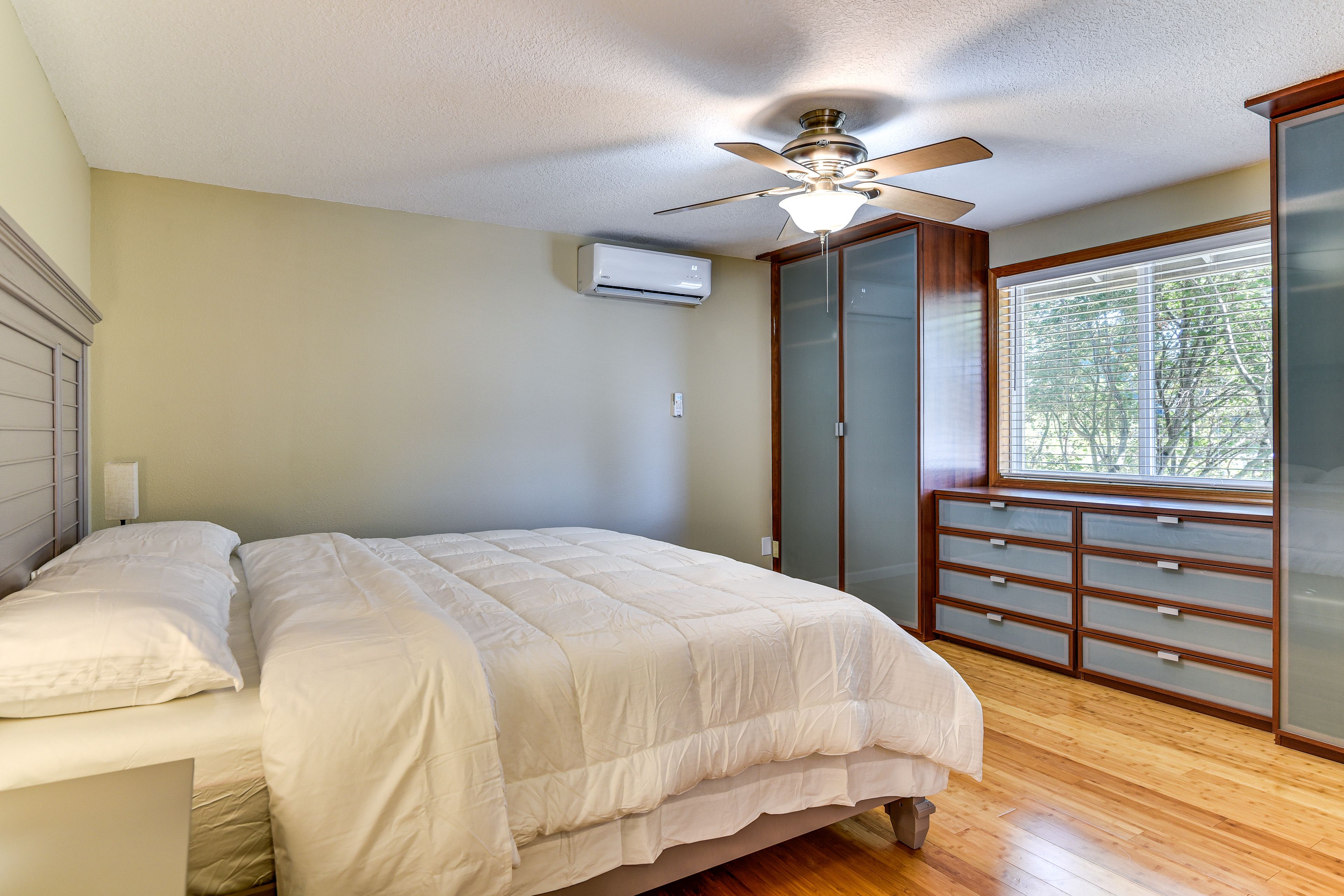 Bedroom 1 | 2nd Floor | King Bed | Linens Provided | En-Suite Bathroom