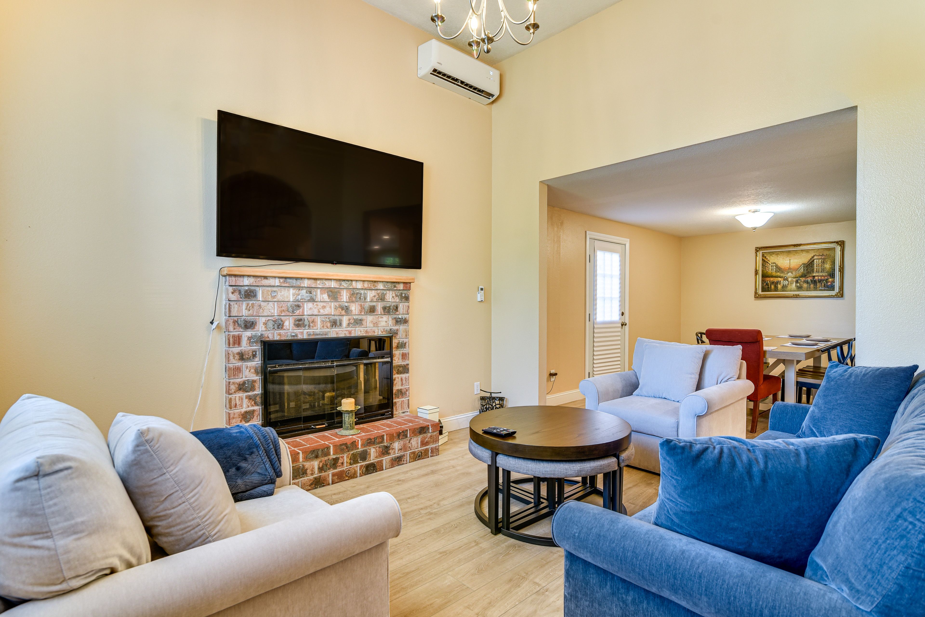 Living Room | 1st Floor | Flat-Screen TV | Mini-Split Heating & A/C | Free WiFi