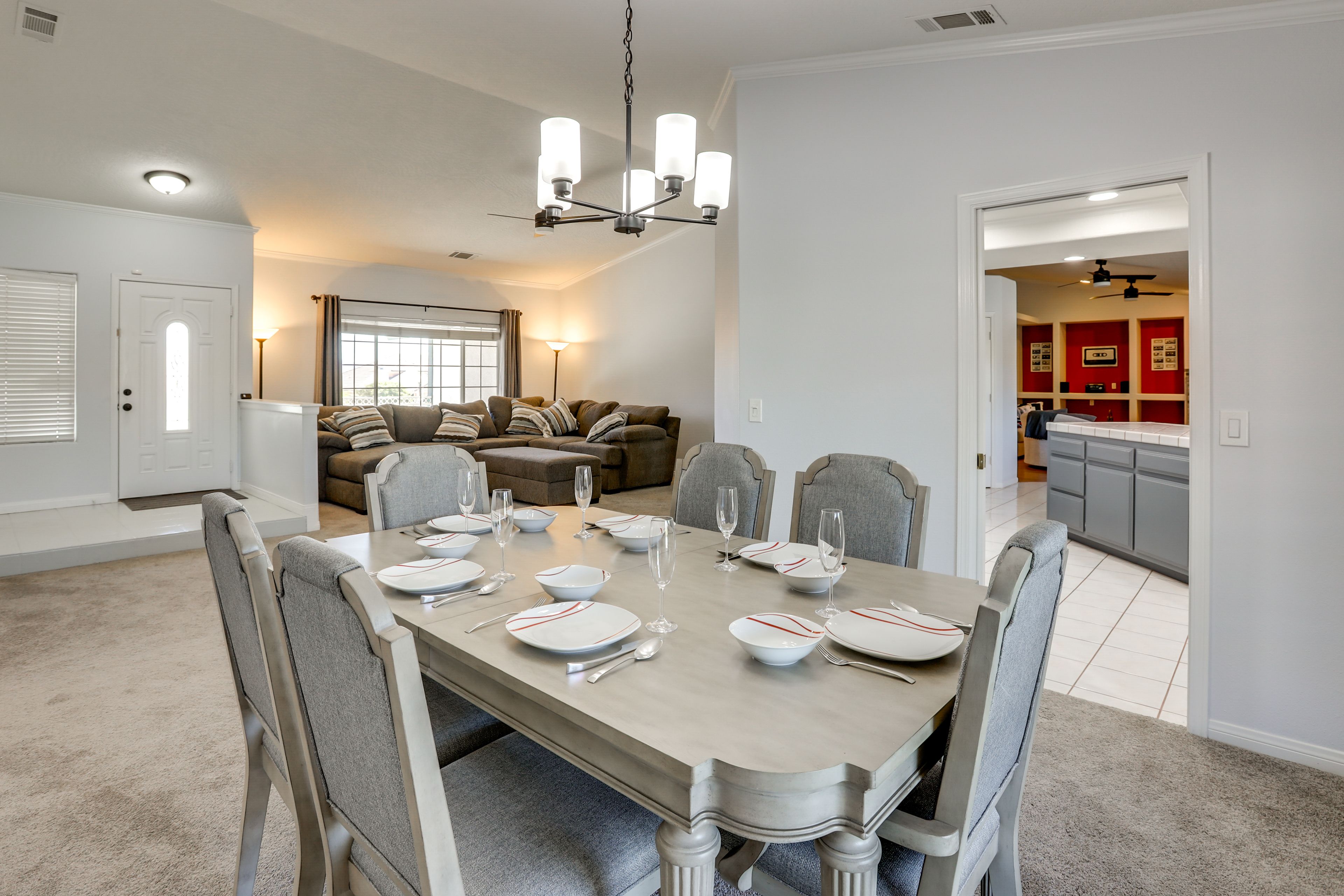 Dining Area | Dishware & Flatware