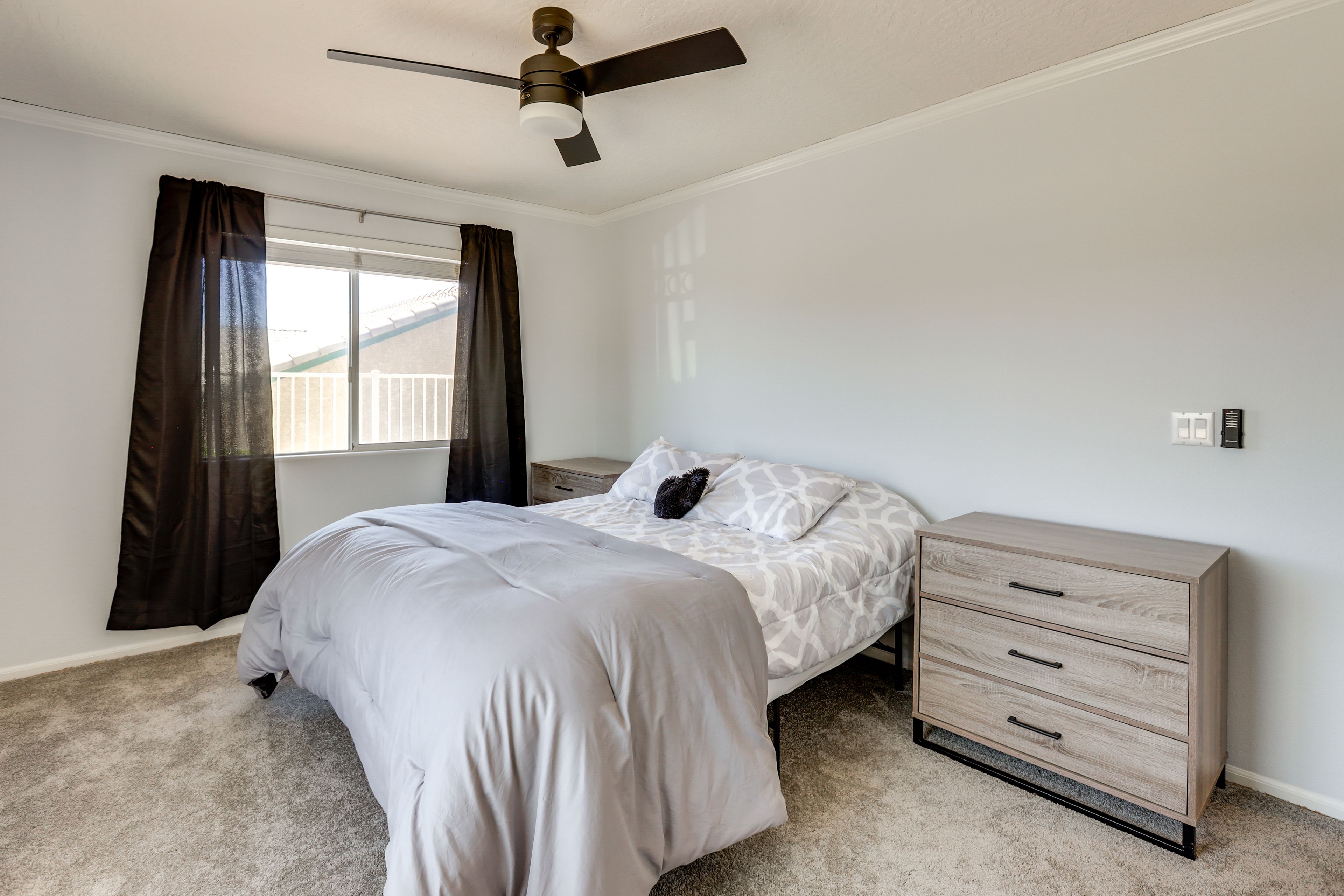 Bedroom 3 | Queen Bed