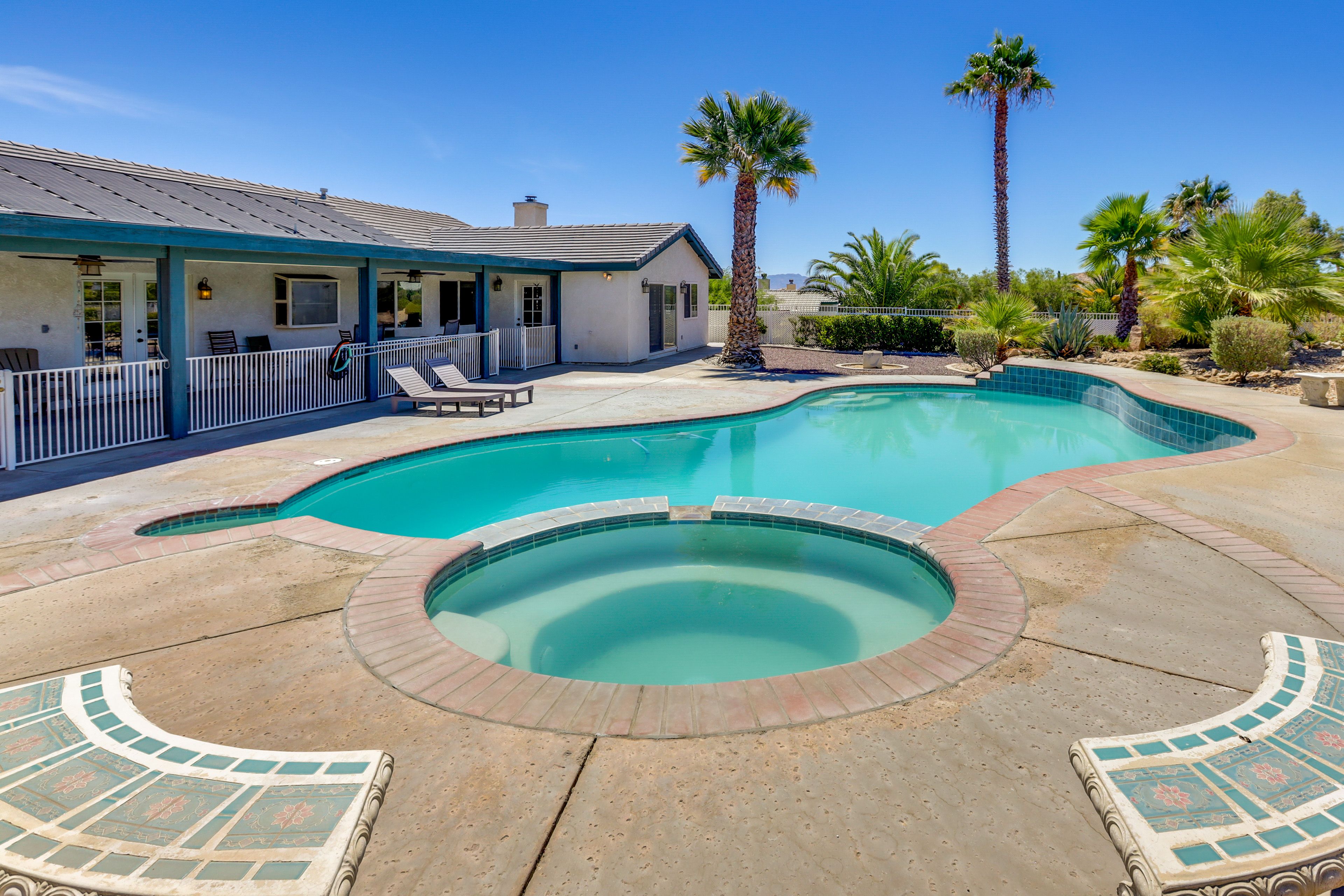 Apple Valley Vacation Rental | 4BR | 2.5BA | 3 Steps Required | 3,078 Sq Ft