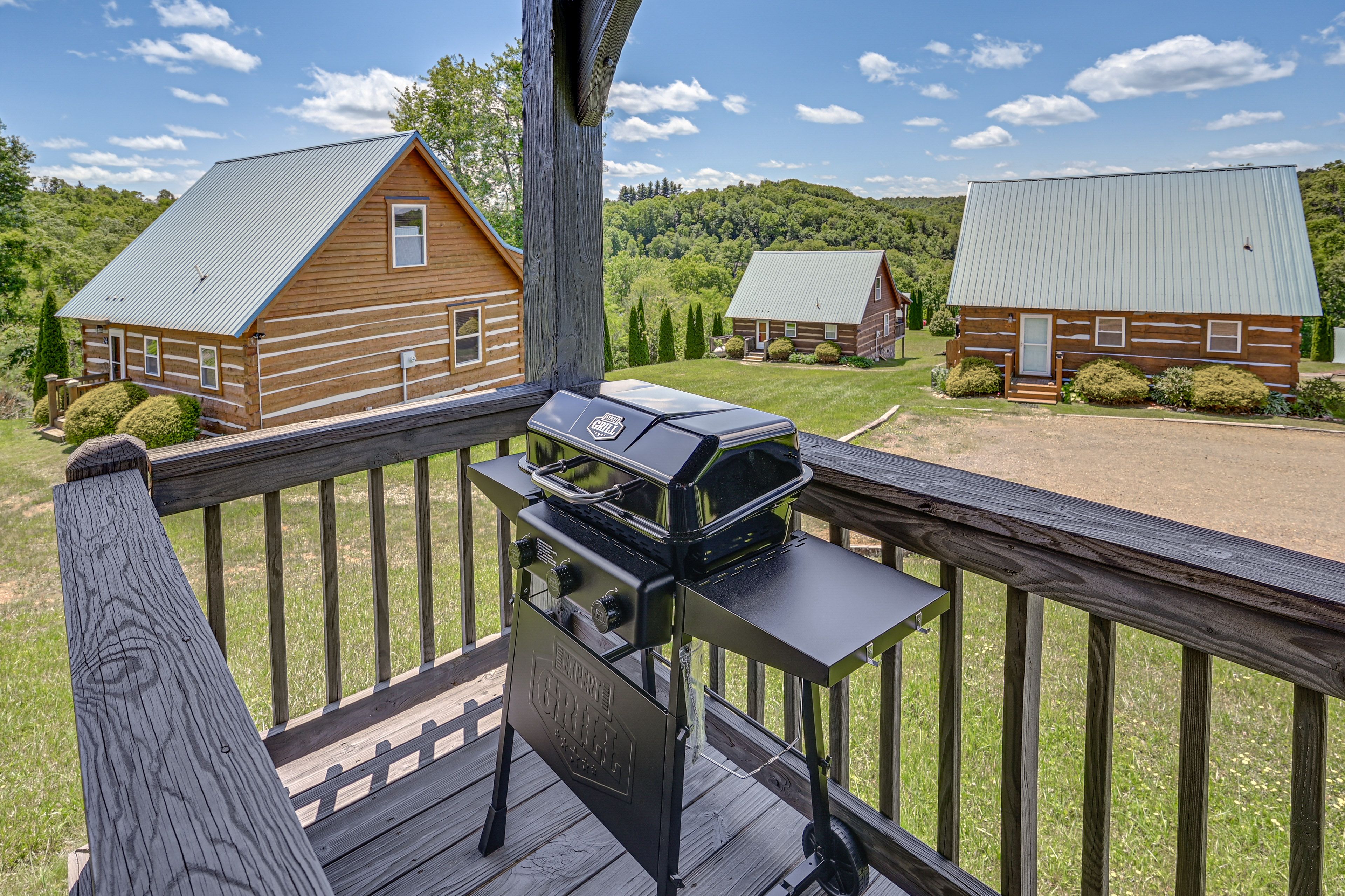 Back Porch | Gas Grill | Mountain Views
