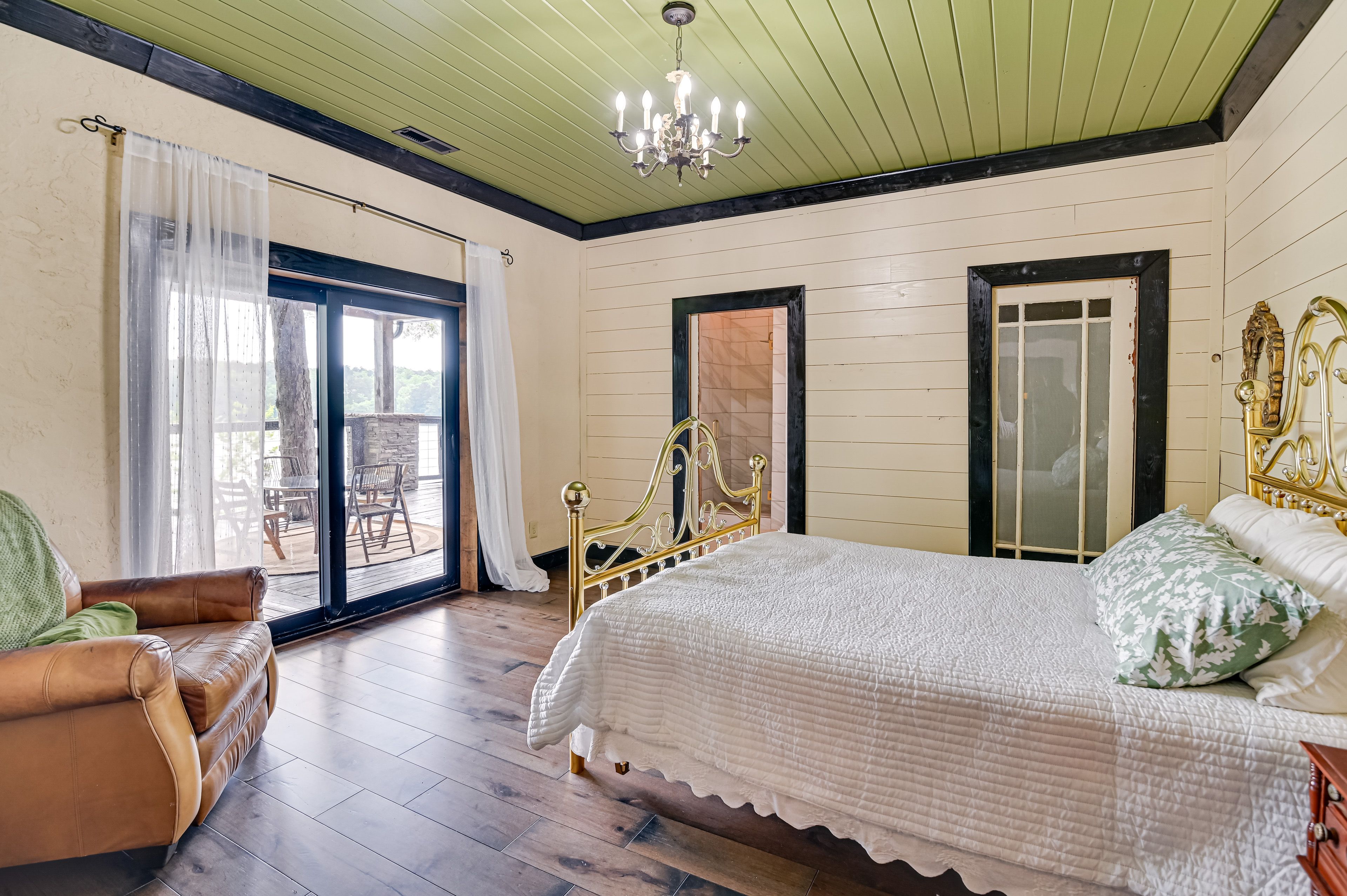 Bedroom 3 | Queen Bed | Main Floor
