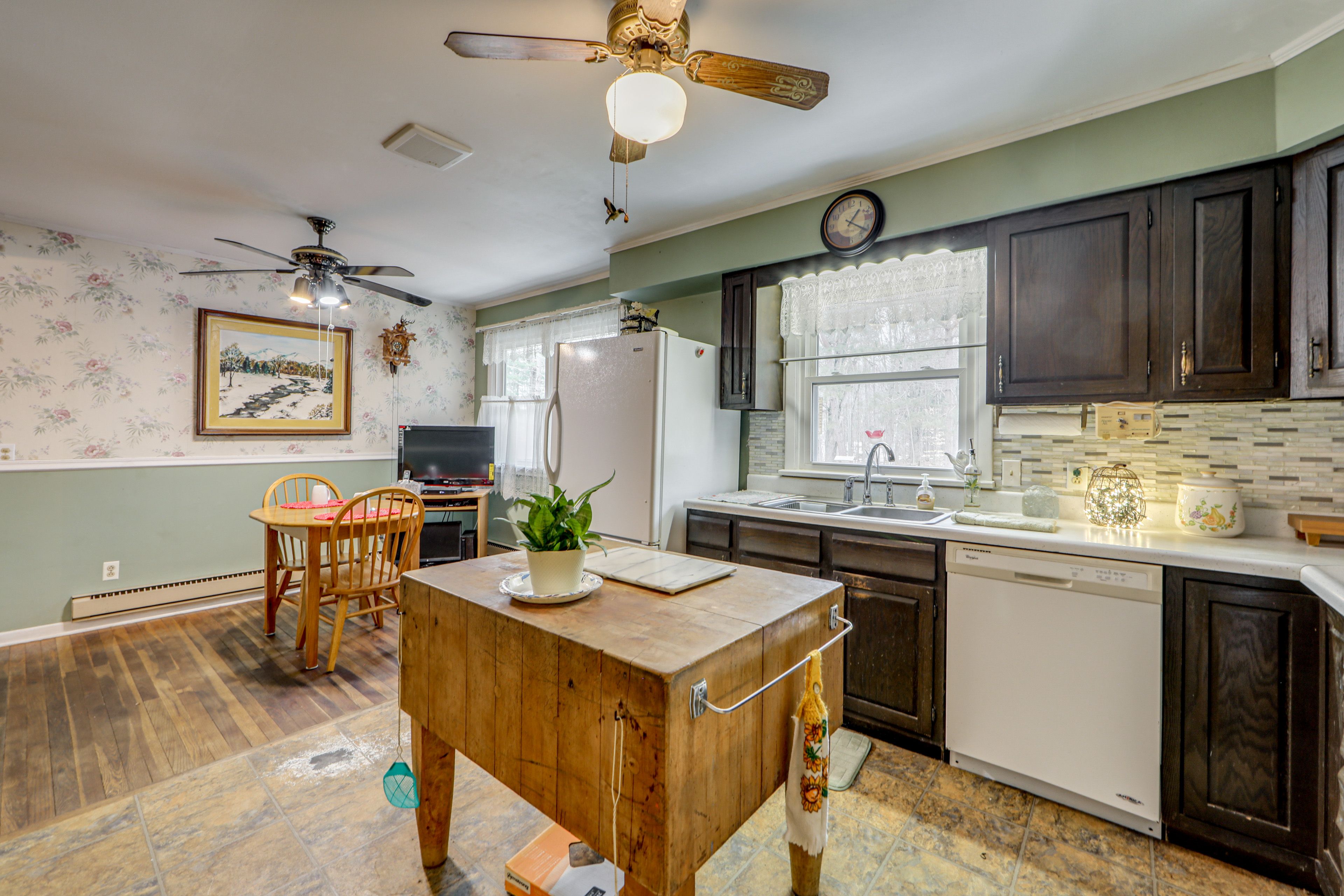 Kitchen | Drip & Keurig Coffee Makers