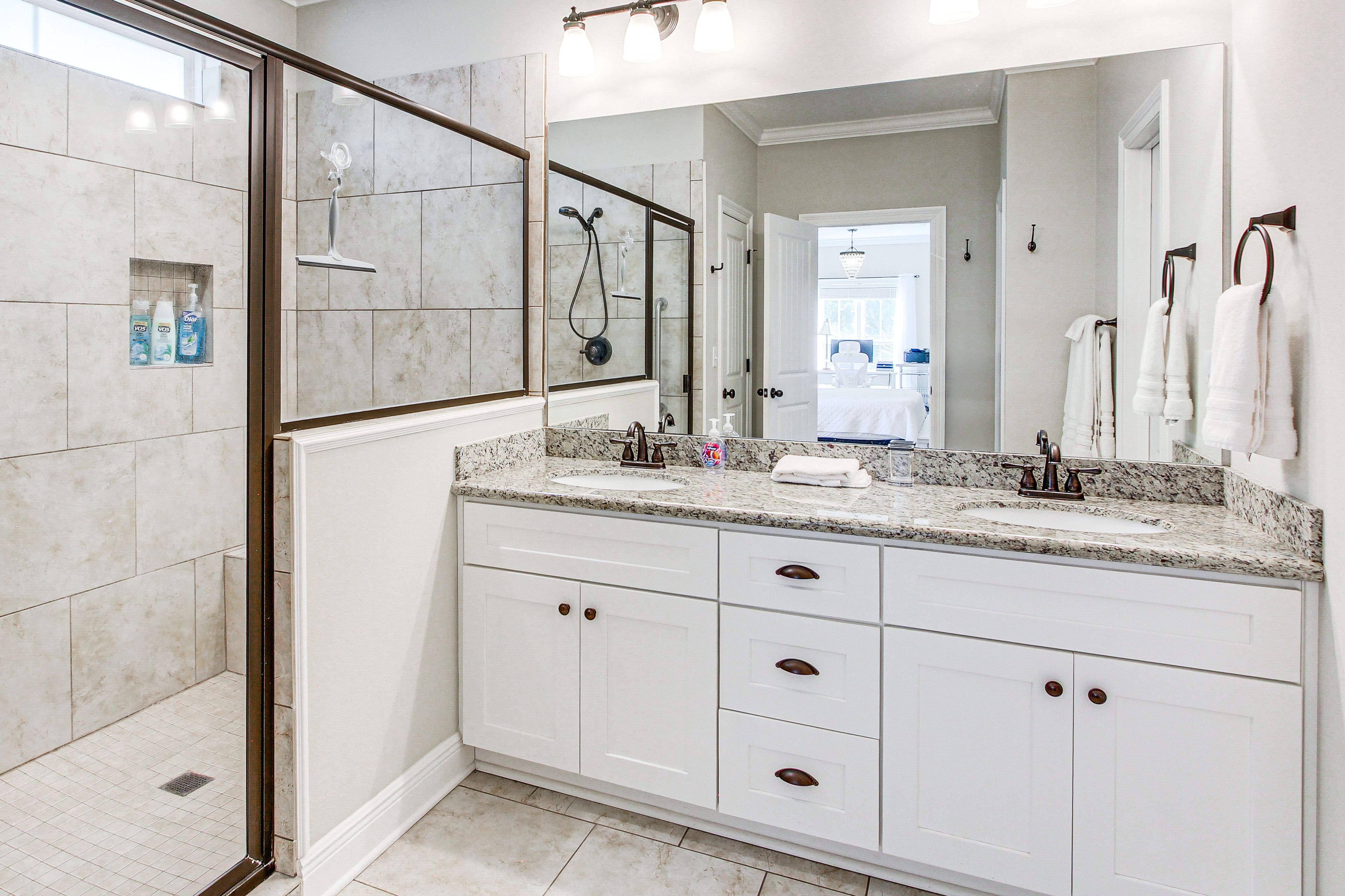 En-Suite Bathroom | Towels Provided