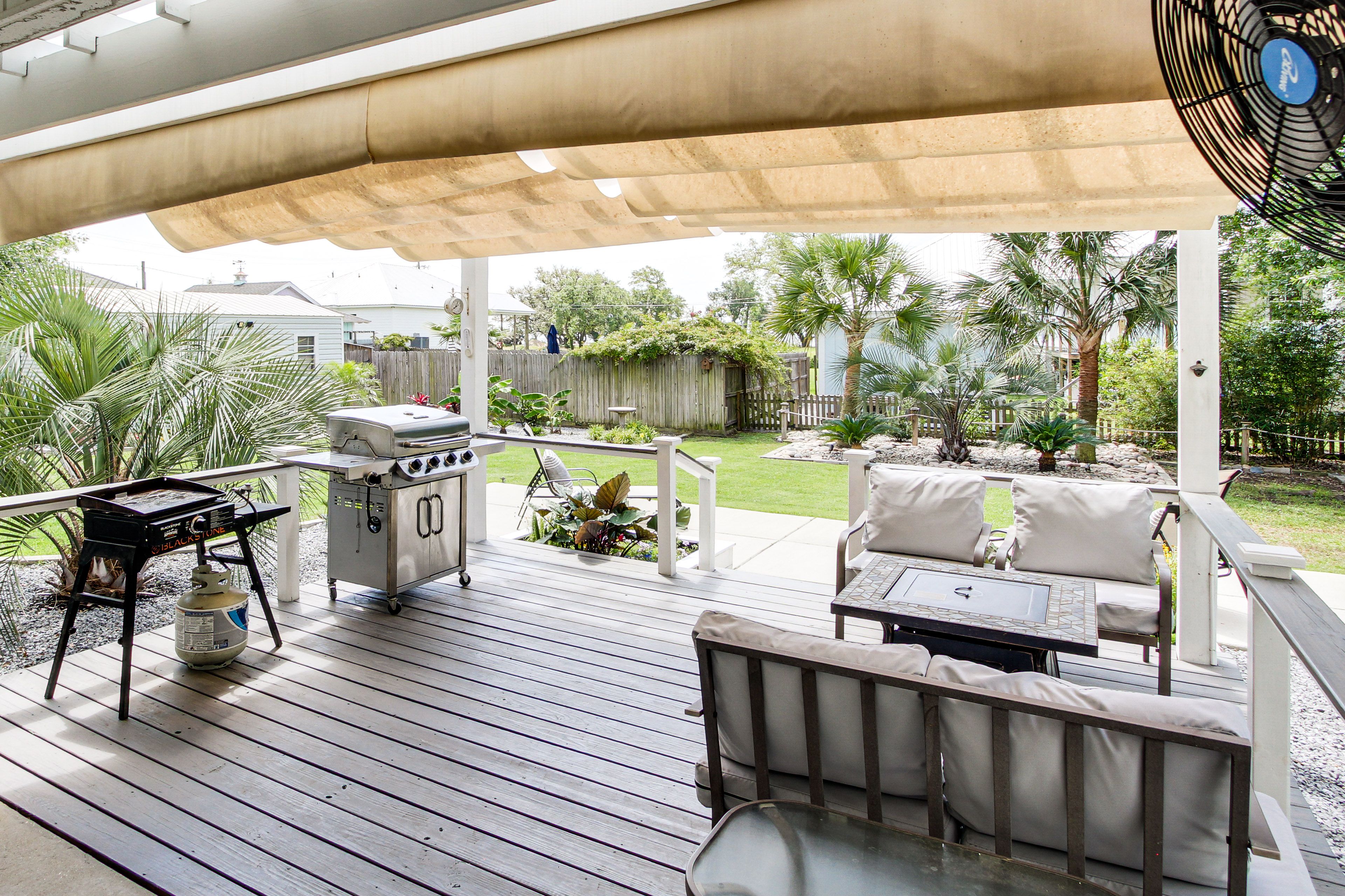 Furnished Deck | Blackstone Grill | Gas Grill