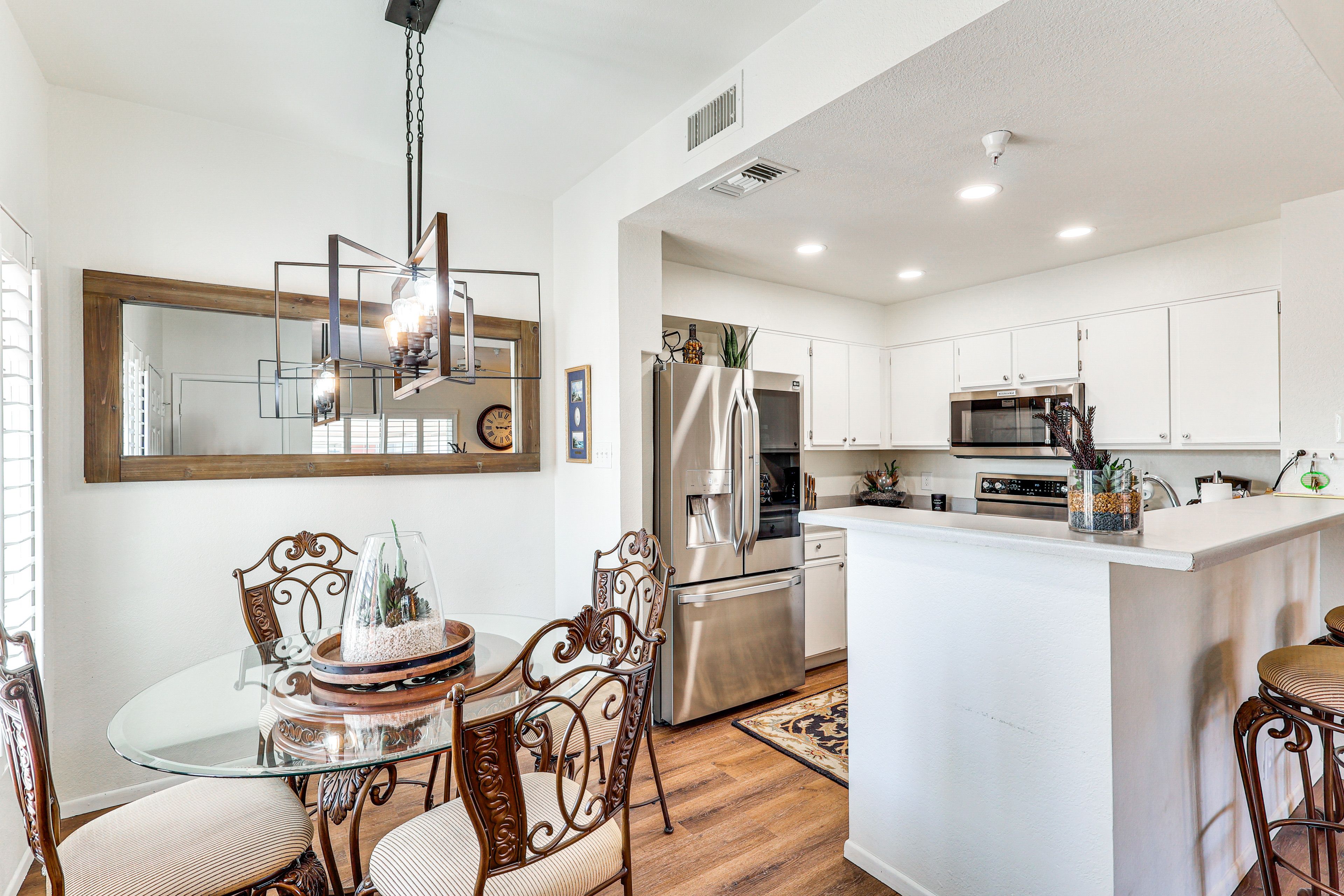 Dining Area | Dishware & Flatware