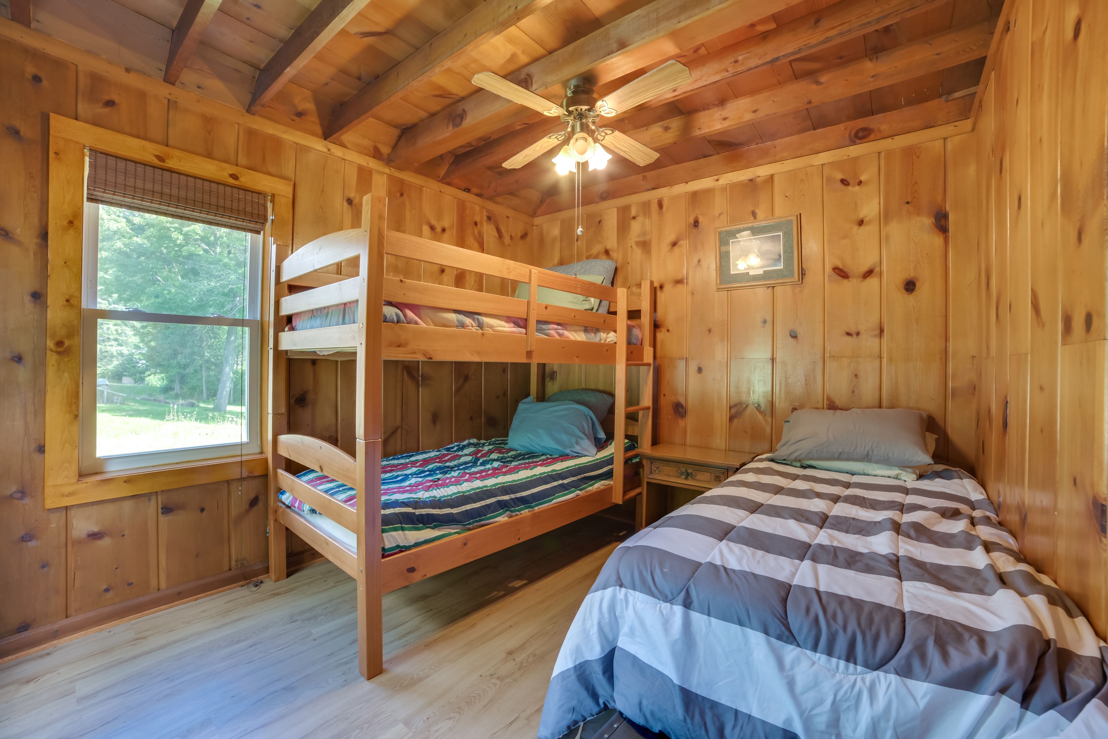 Bedroom 2 | Twin Bed | Twin Bunk Bed