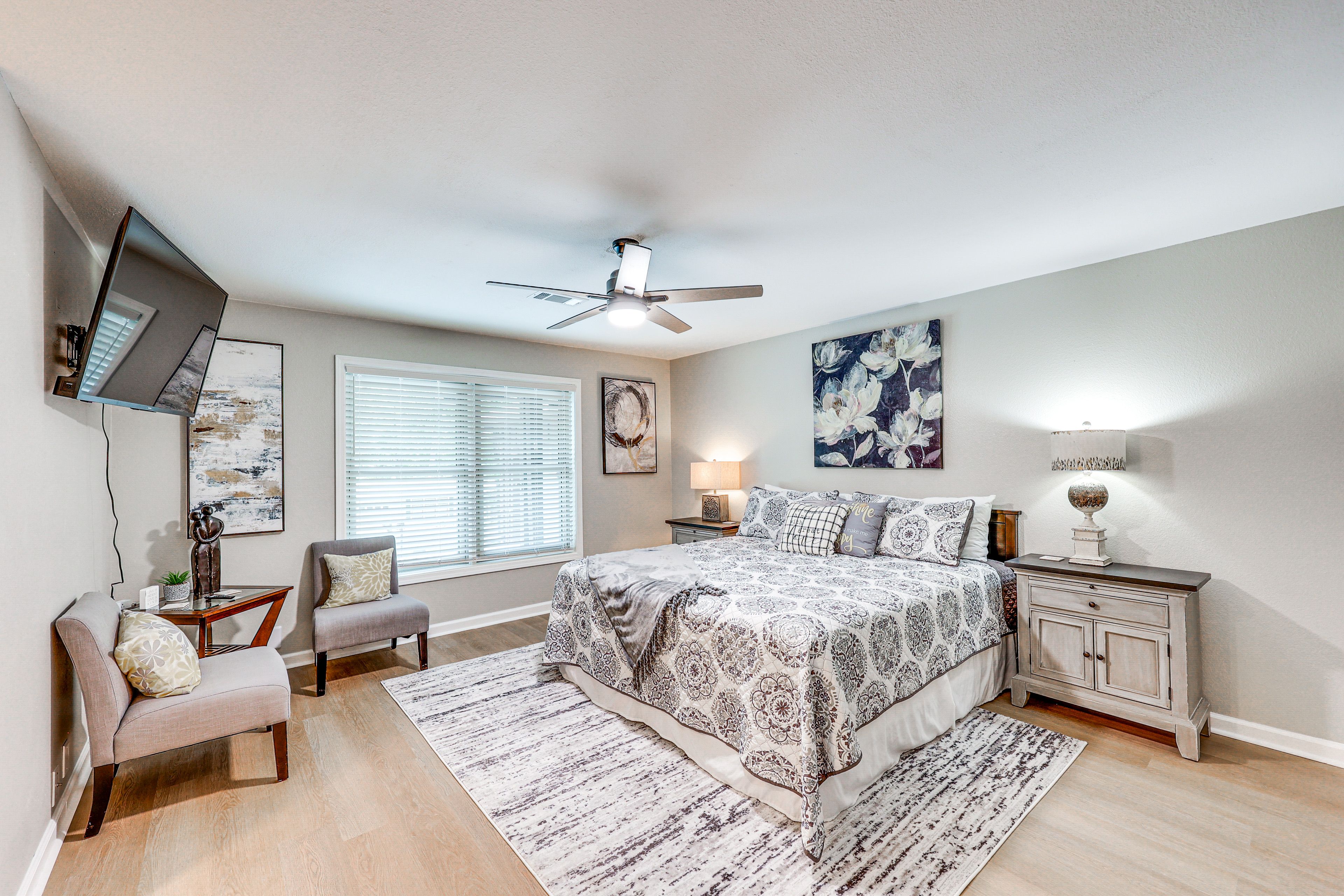 Bedroom 1 | King Bed | Linens Provided | Smart TV