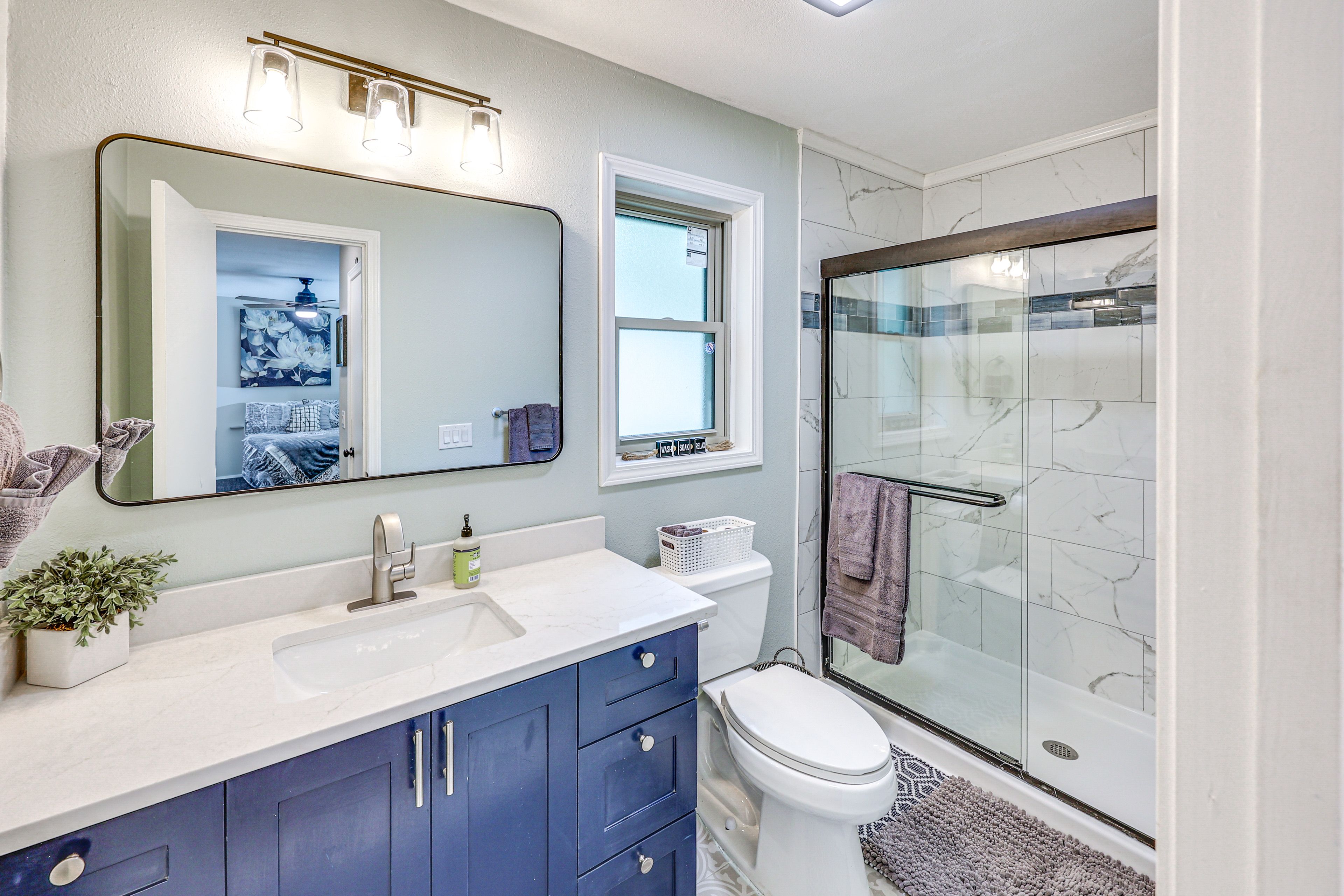 En-Suite Bathroom | Towels Provided