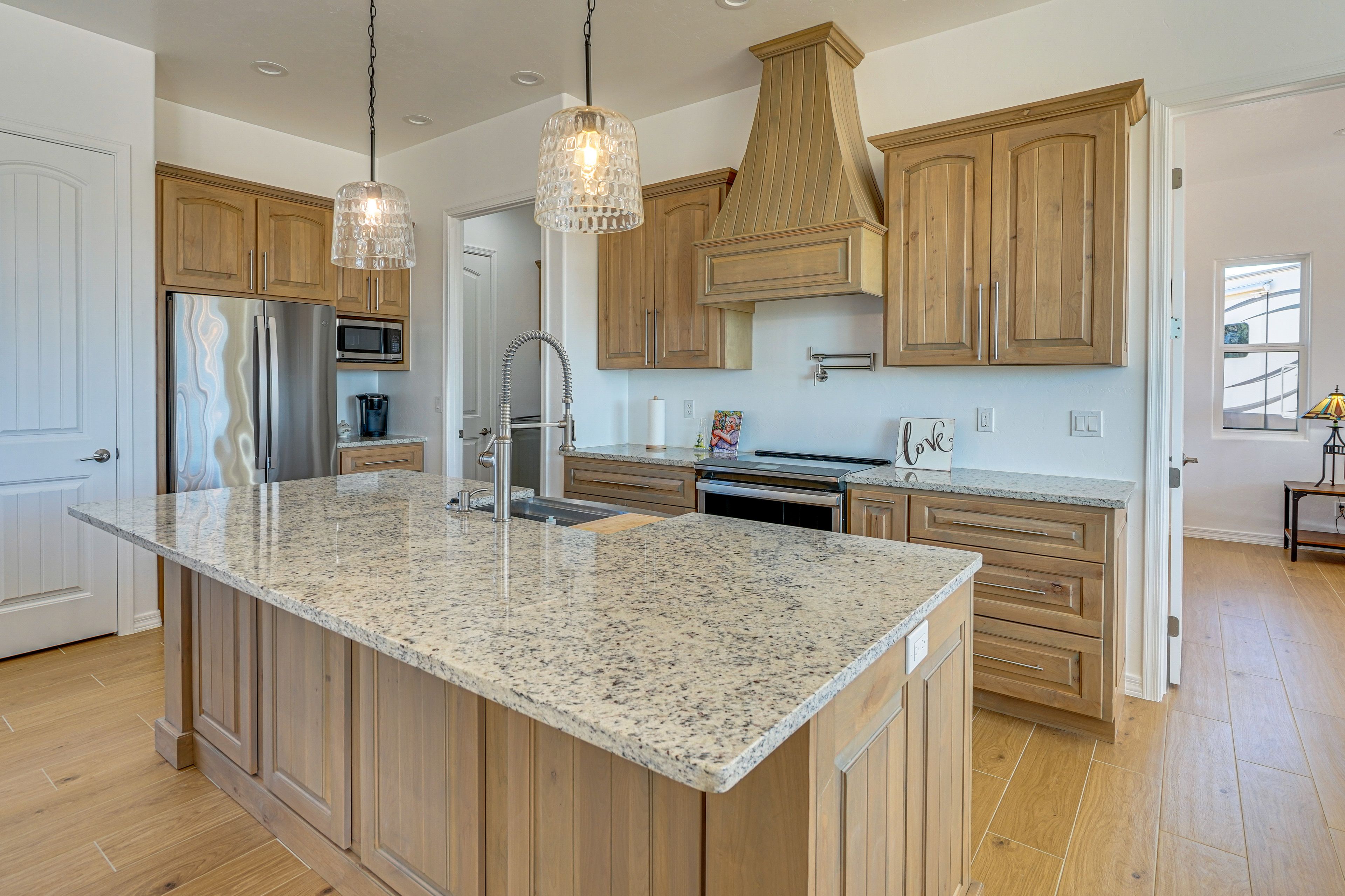 Kitchen | Microwave | Free WiFi | Central Air Conditioning/Heat