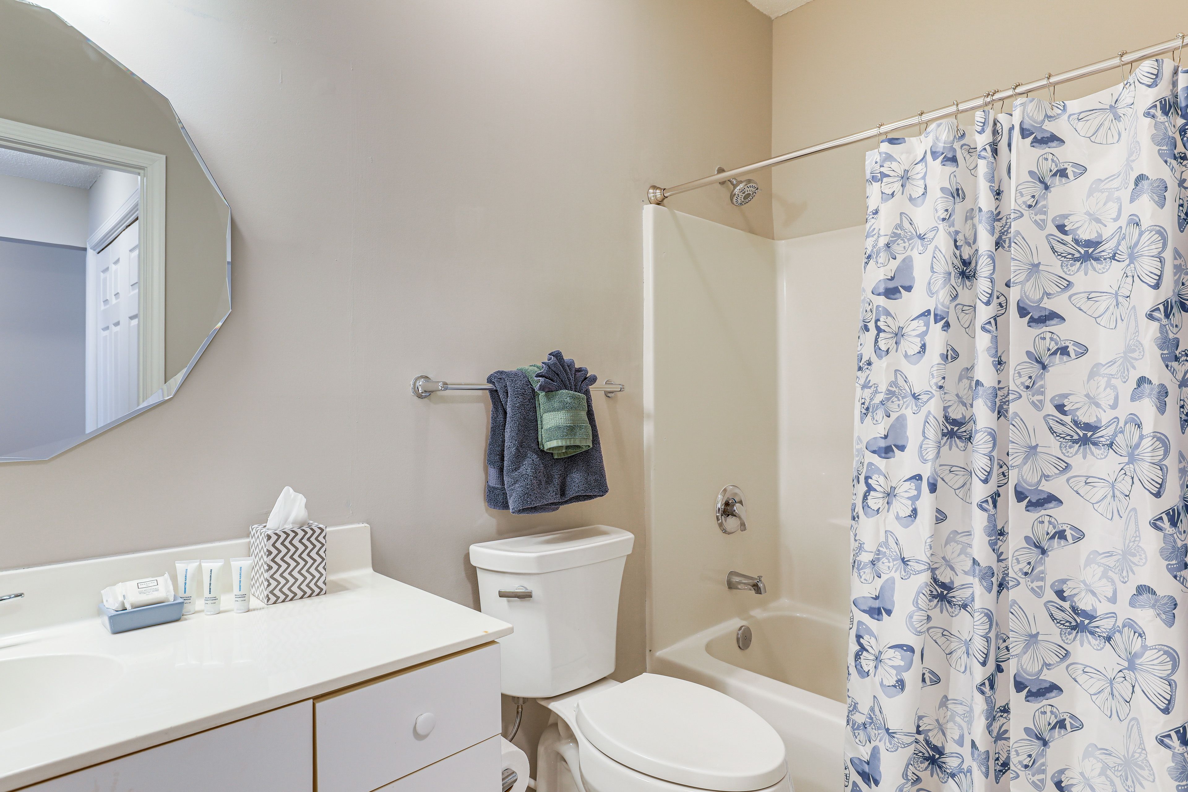 Full Bathroom | In-Unit Laundry