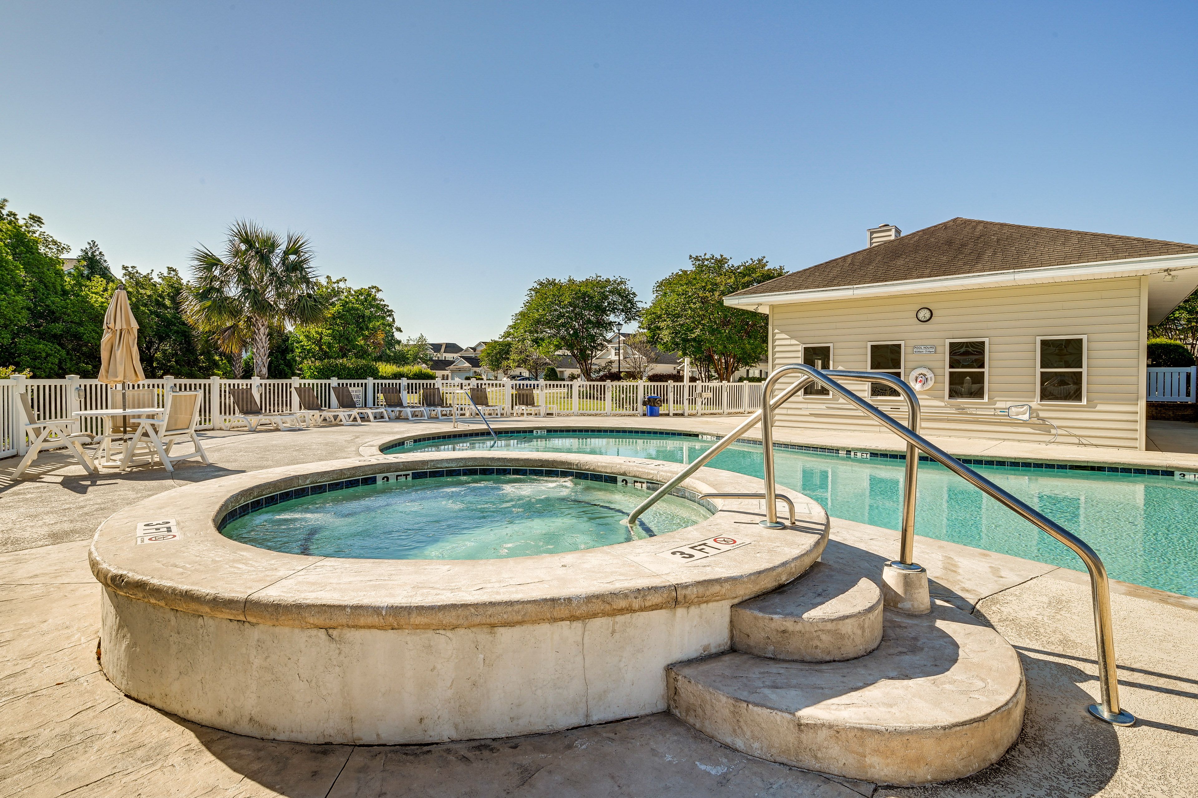 Gleneagles at Legends | Community Pool & Hot Tub