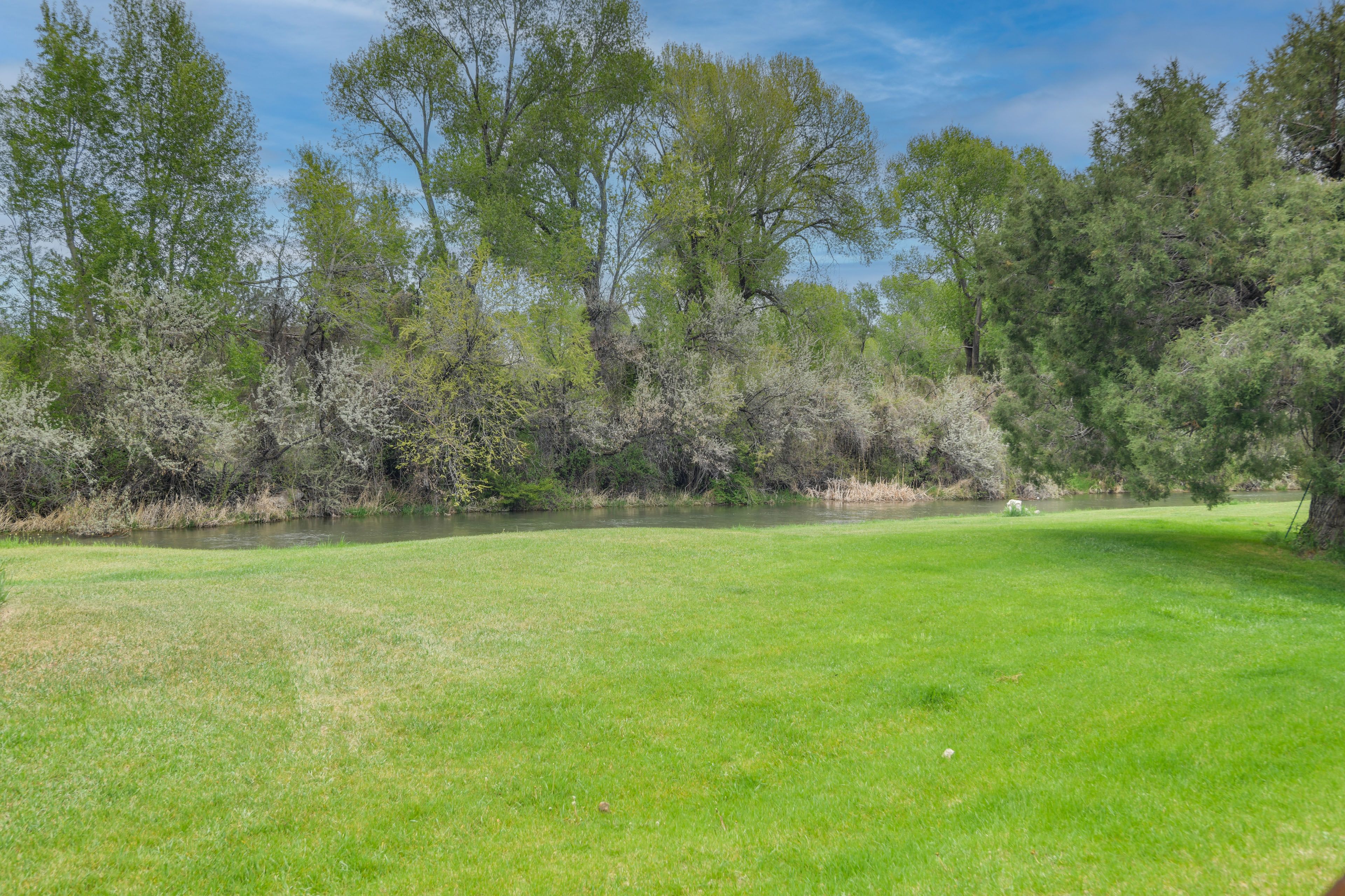 On-Site River Access | Fish & Float