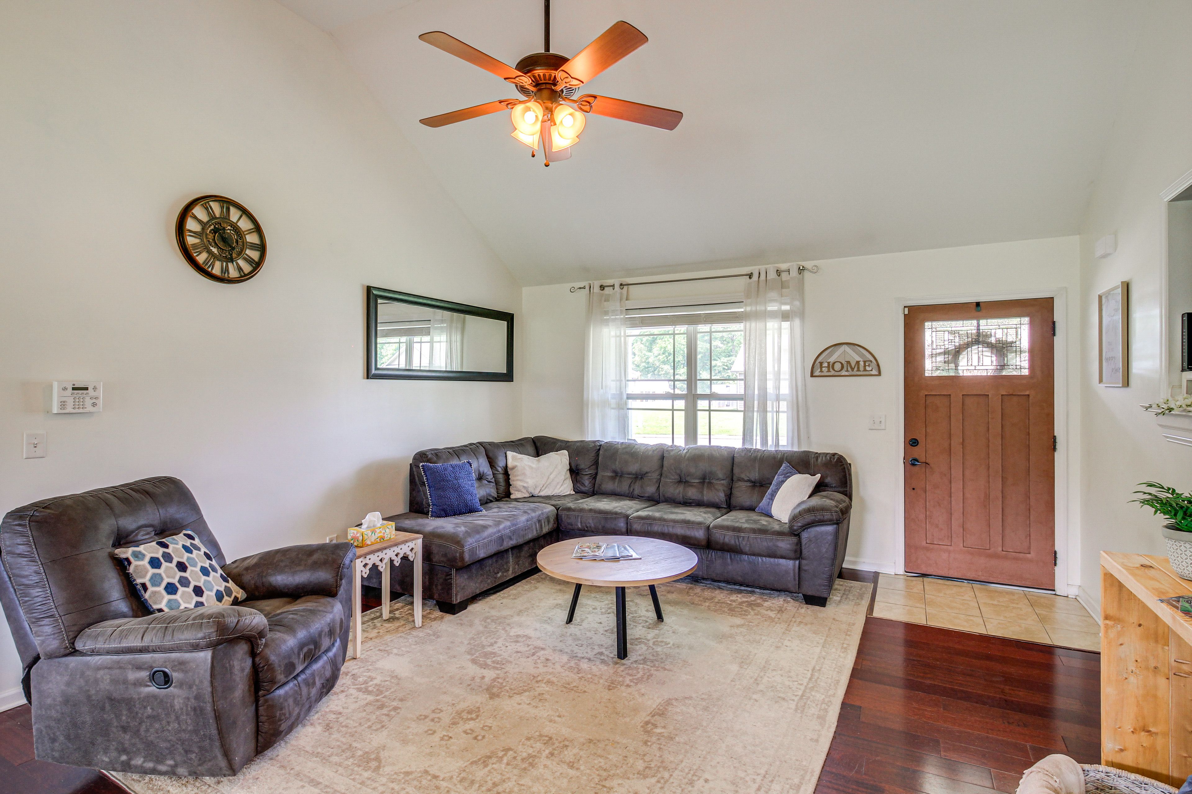 Living Room | Smart TV