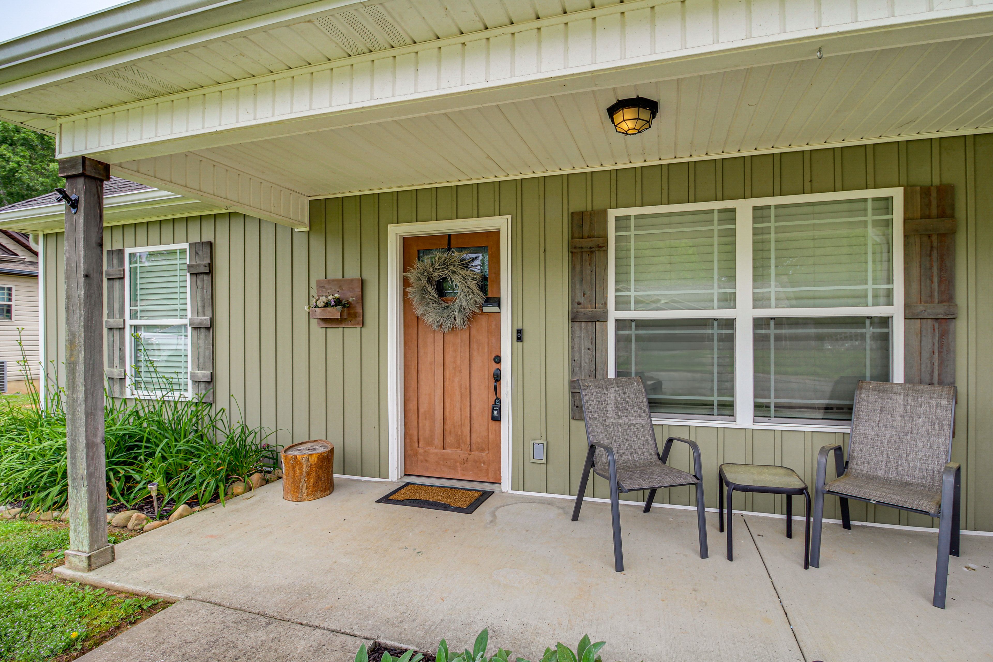 Property Exterior | Single-Story Home