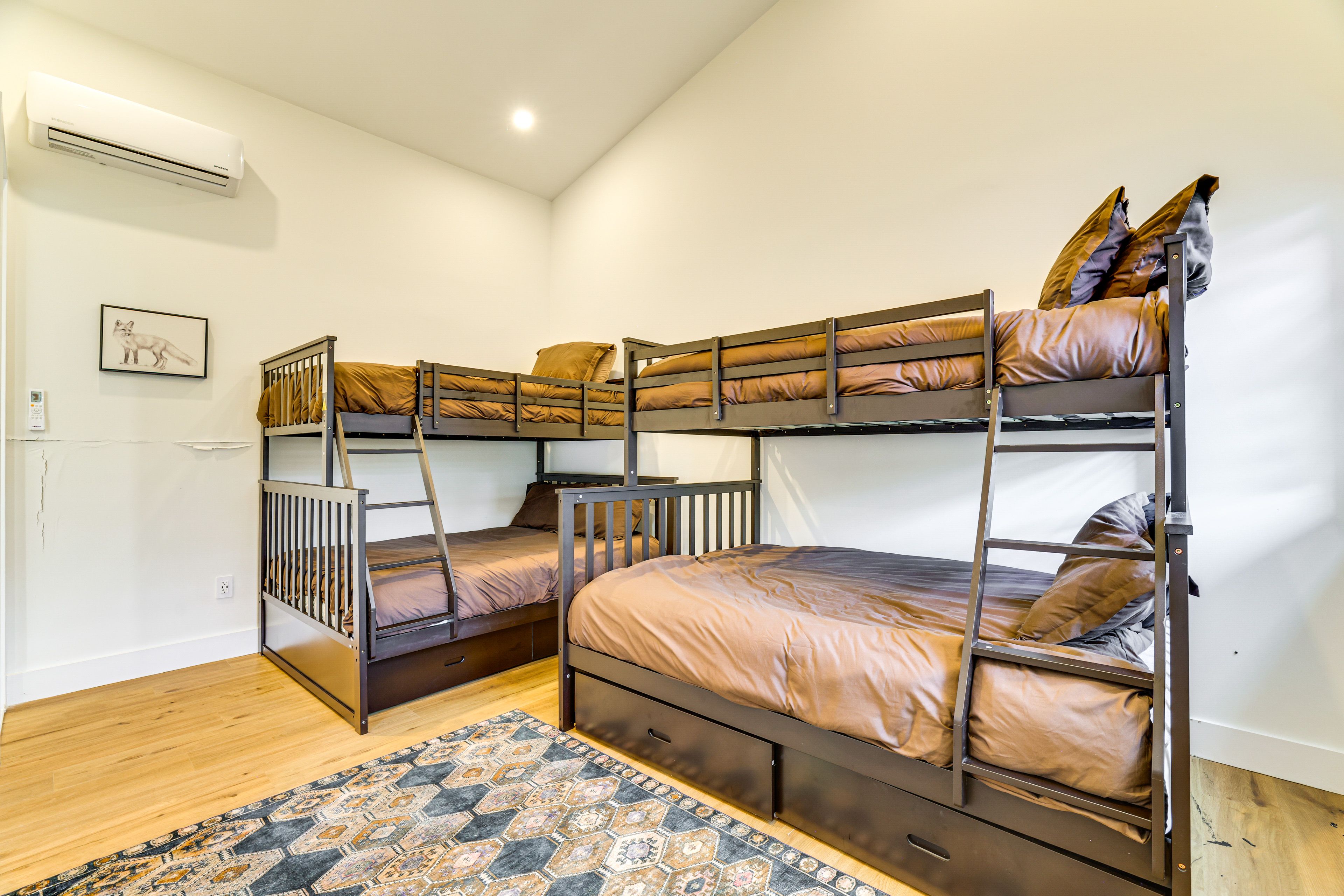 Bedroom 3 | 2nd Floor | 2 Bunk Beds (Twin/Full)